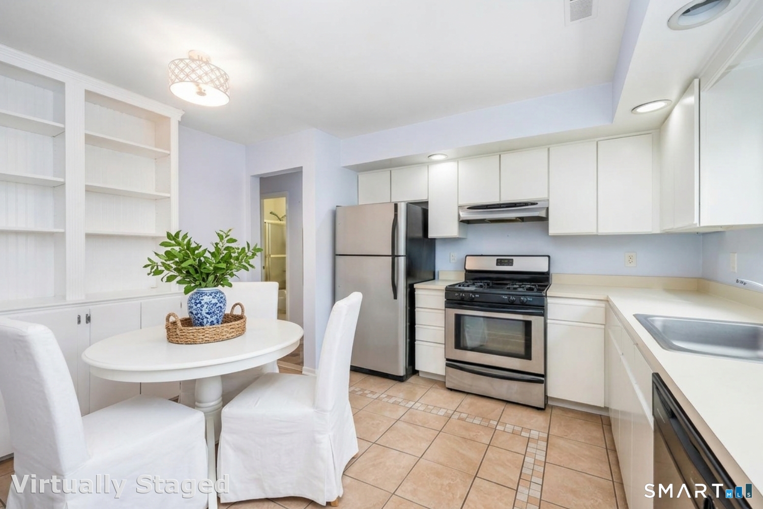 215 Windgate E Circle Property Photo 22
