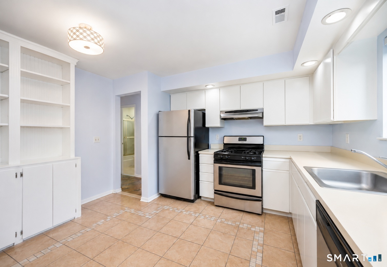 215 Windgate E Circle Property Photo 25