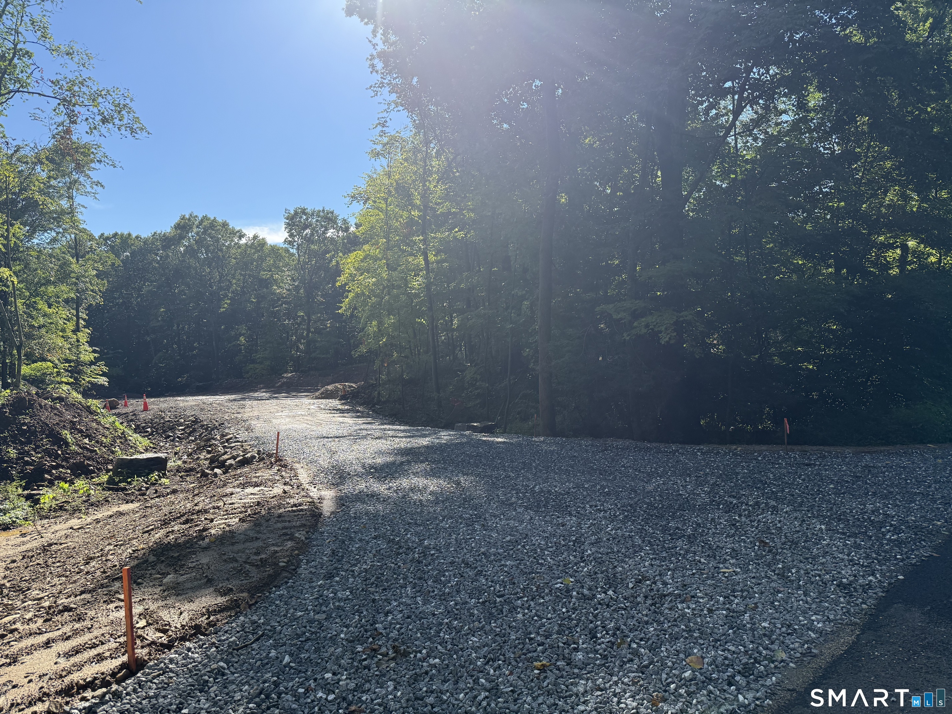 185 Old Woodbury Road Property Photo 7