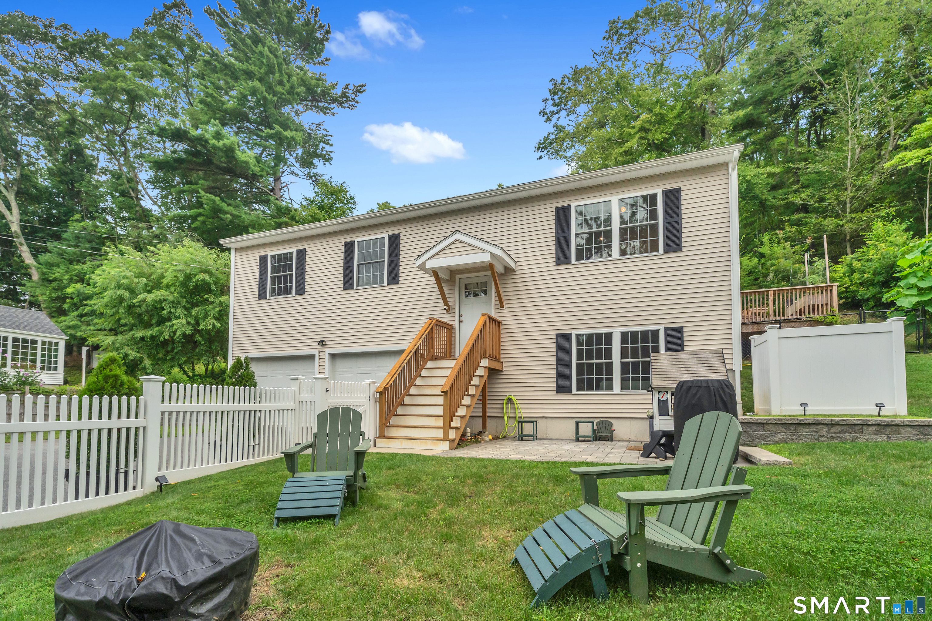 105 A Pattagansett East Road Property Photo 1
