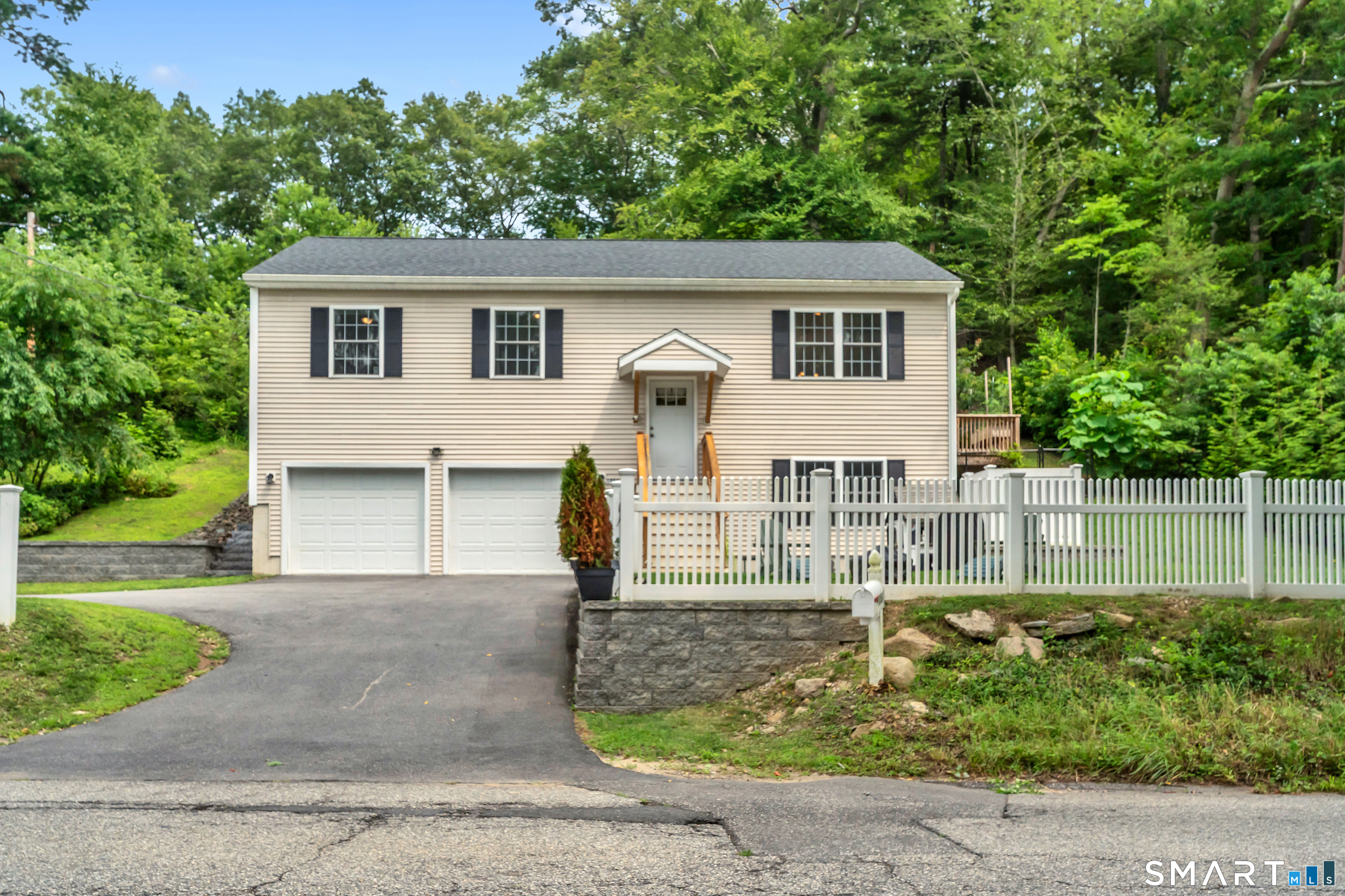 105 A Pattagansett East Road Property Photo 3