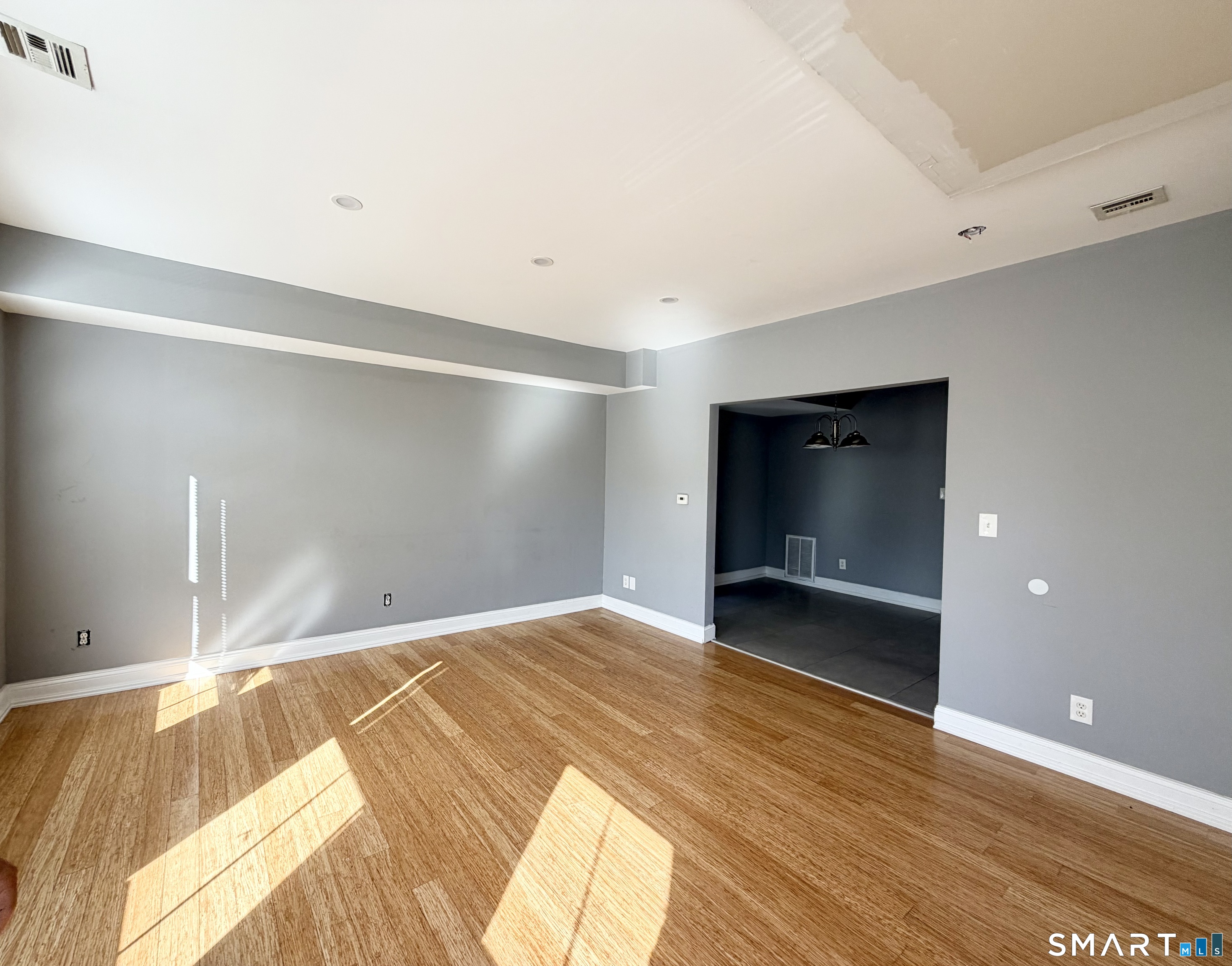 46 Frank 2nd Floor Street Property Photo 9