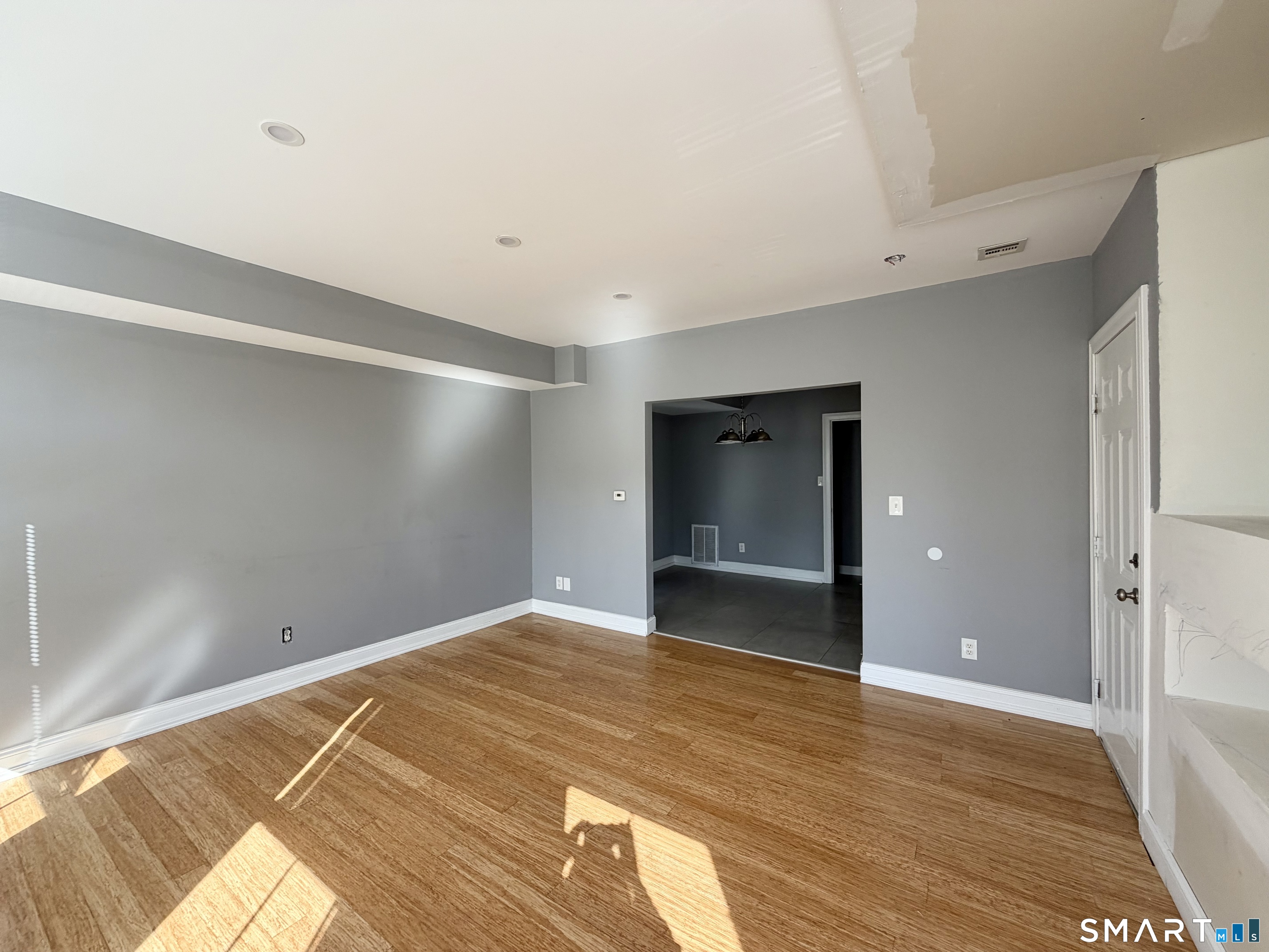 46 Frank 2nd Floor Street Property Photo 15