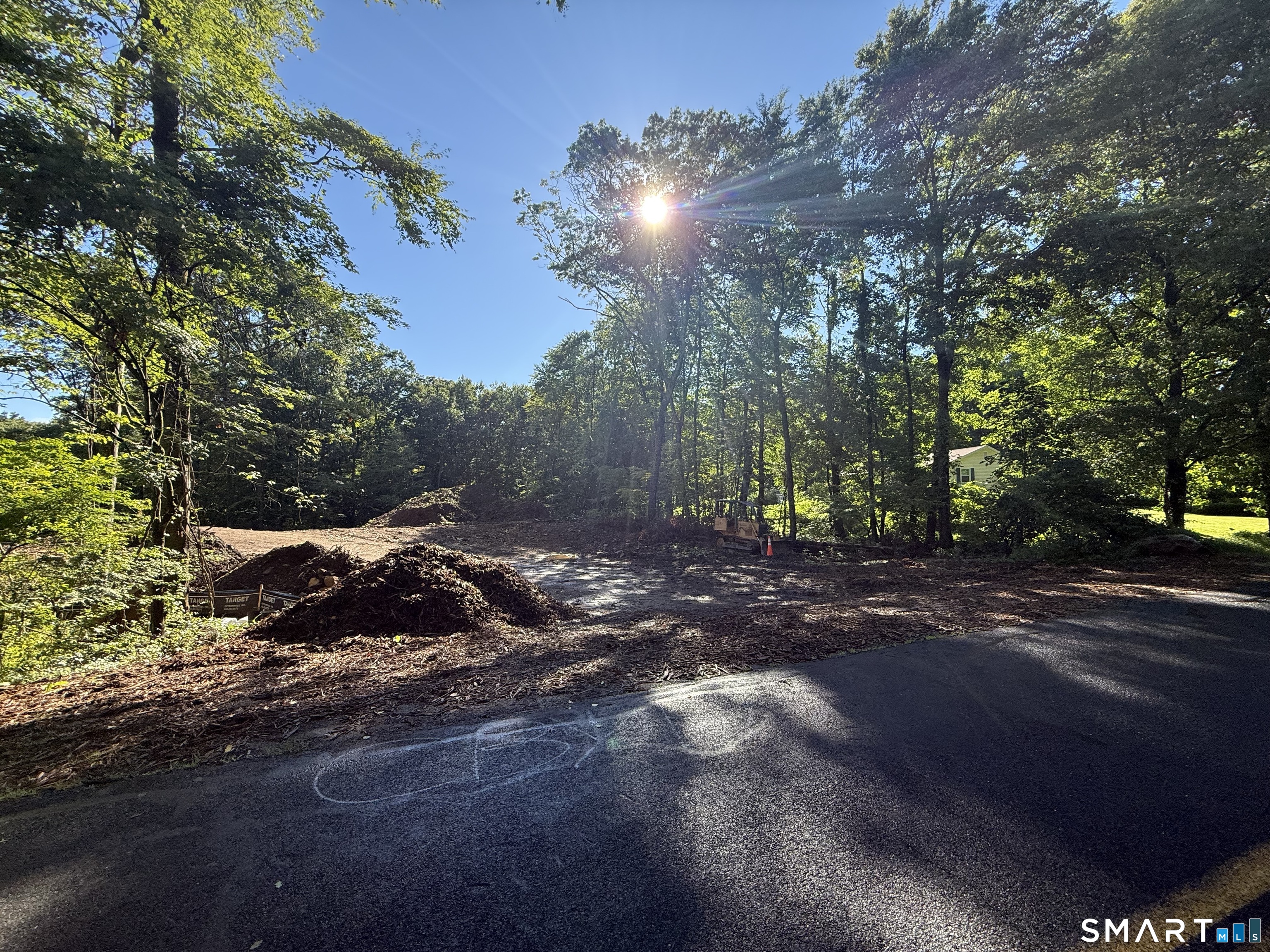 215 Old Woodbury Road Property Photo 8