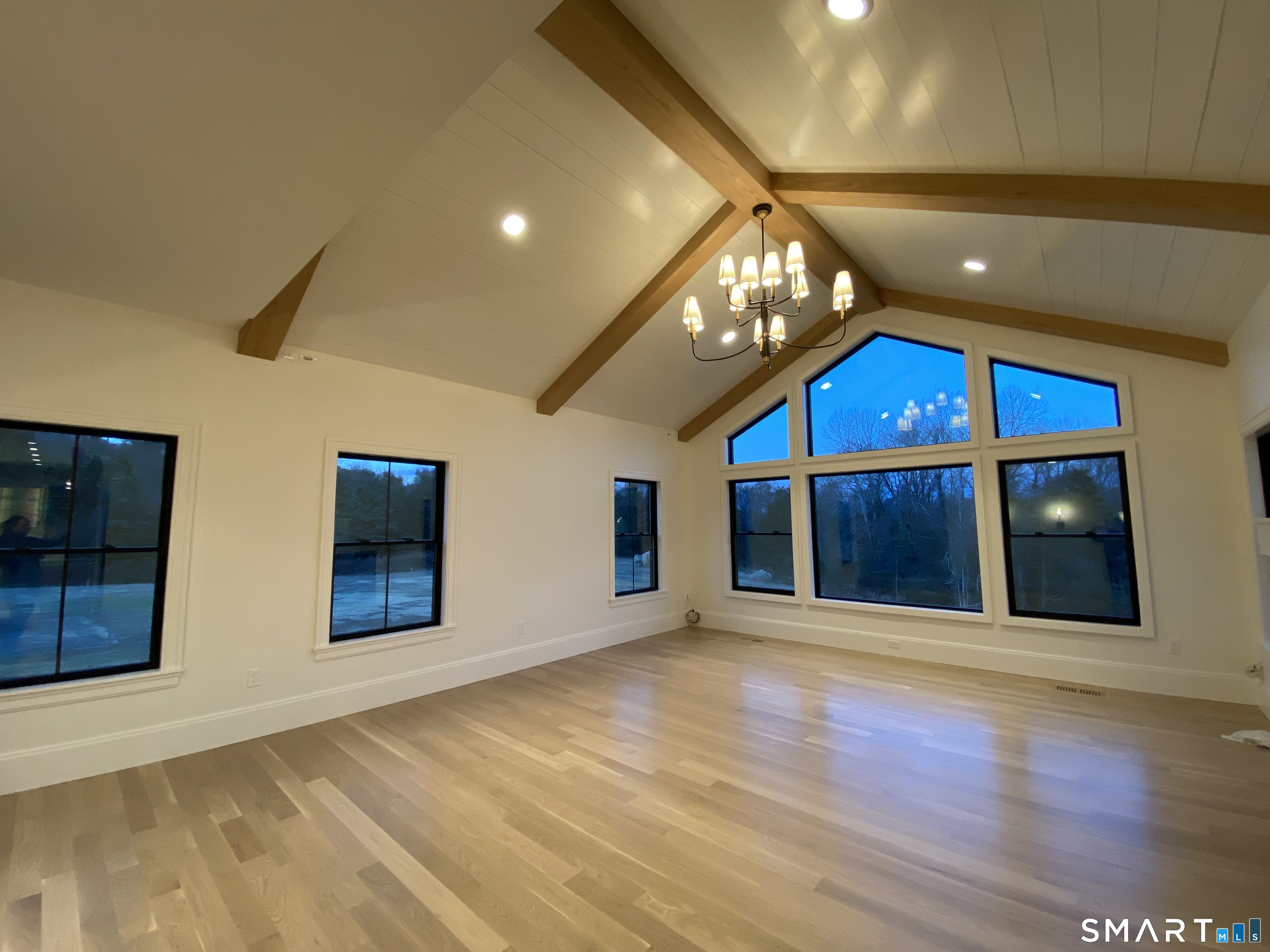 215 Old Woodbury Road Property Photo 19