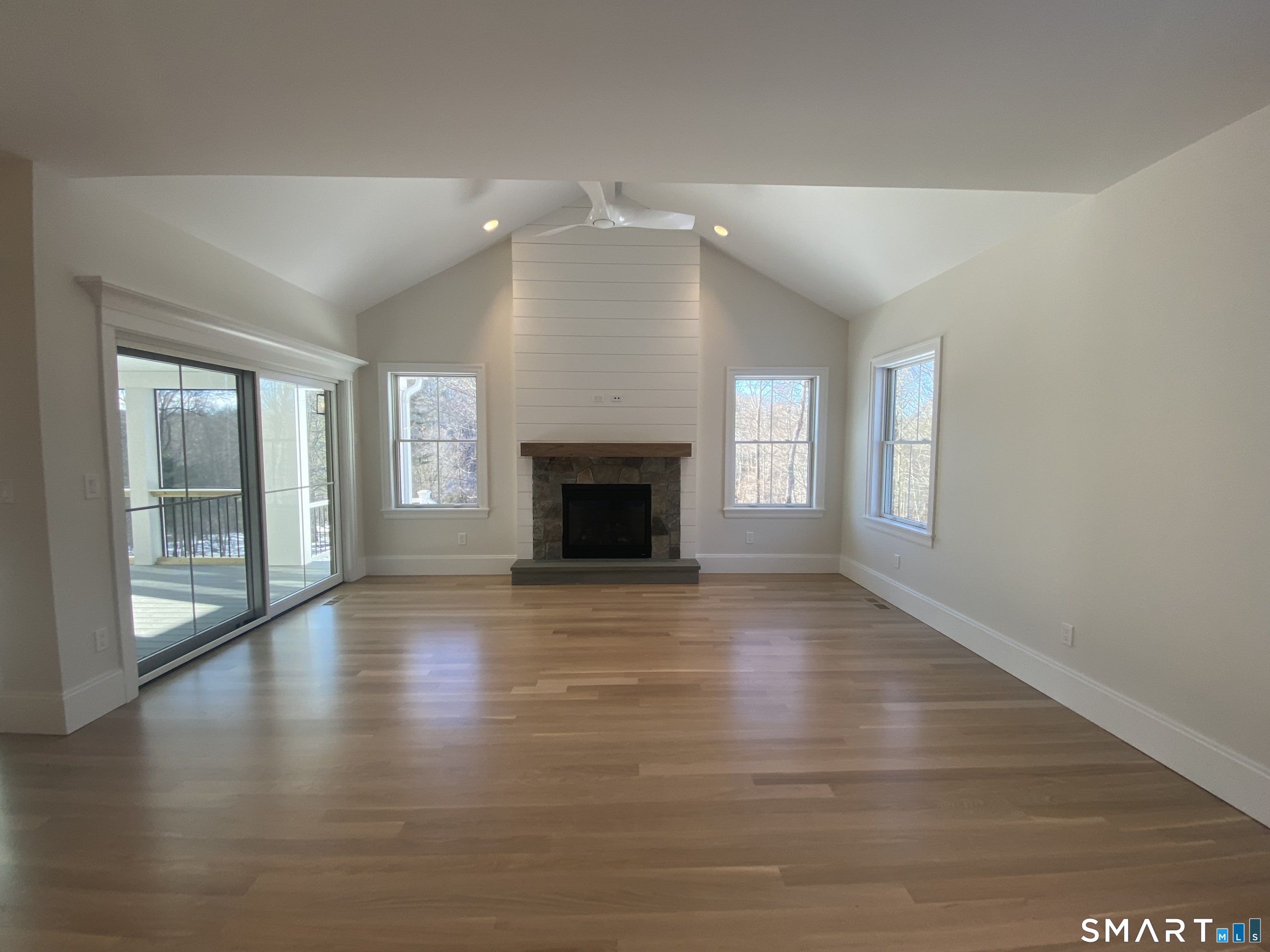 215 Old Woodbury Road Property Photo 32