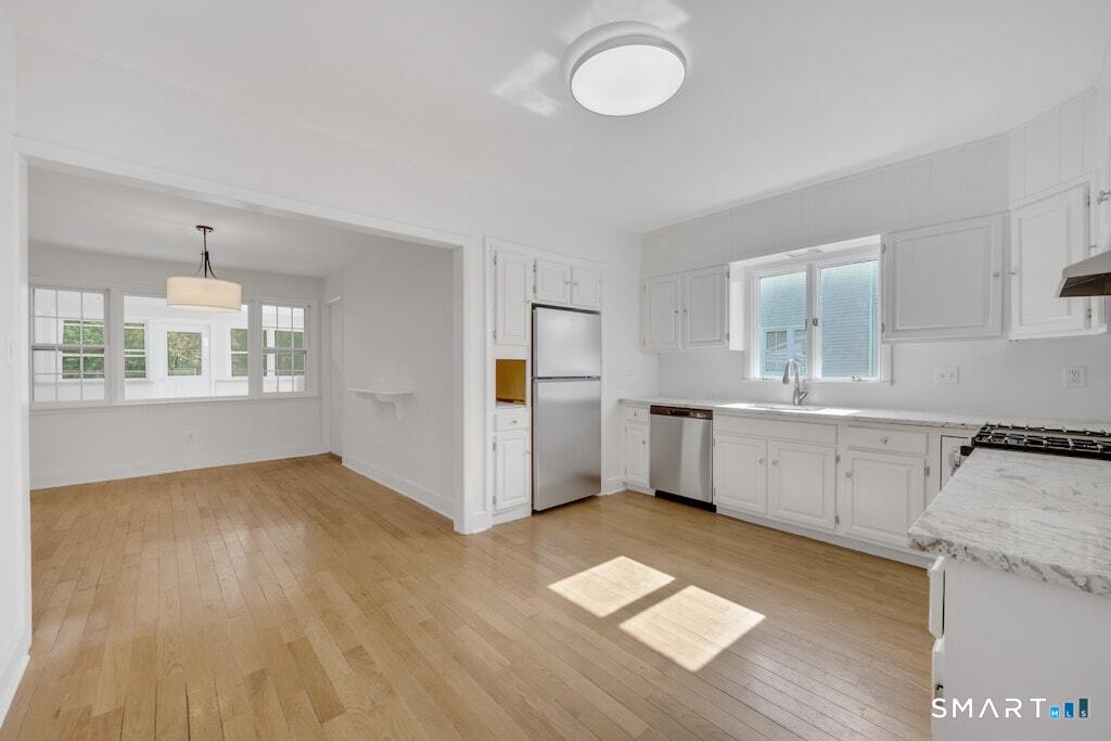 2743 Boston Post Road Property Photo 8