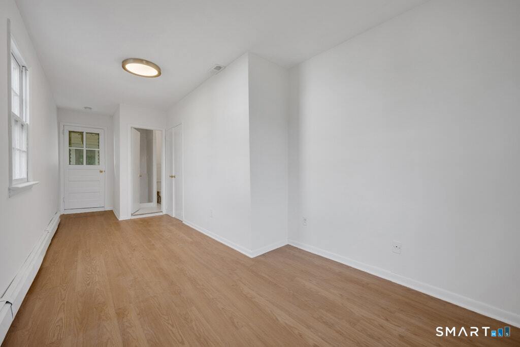 2743 Boston Post Road Property Photo 12