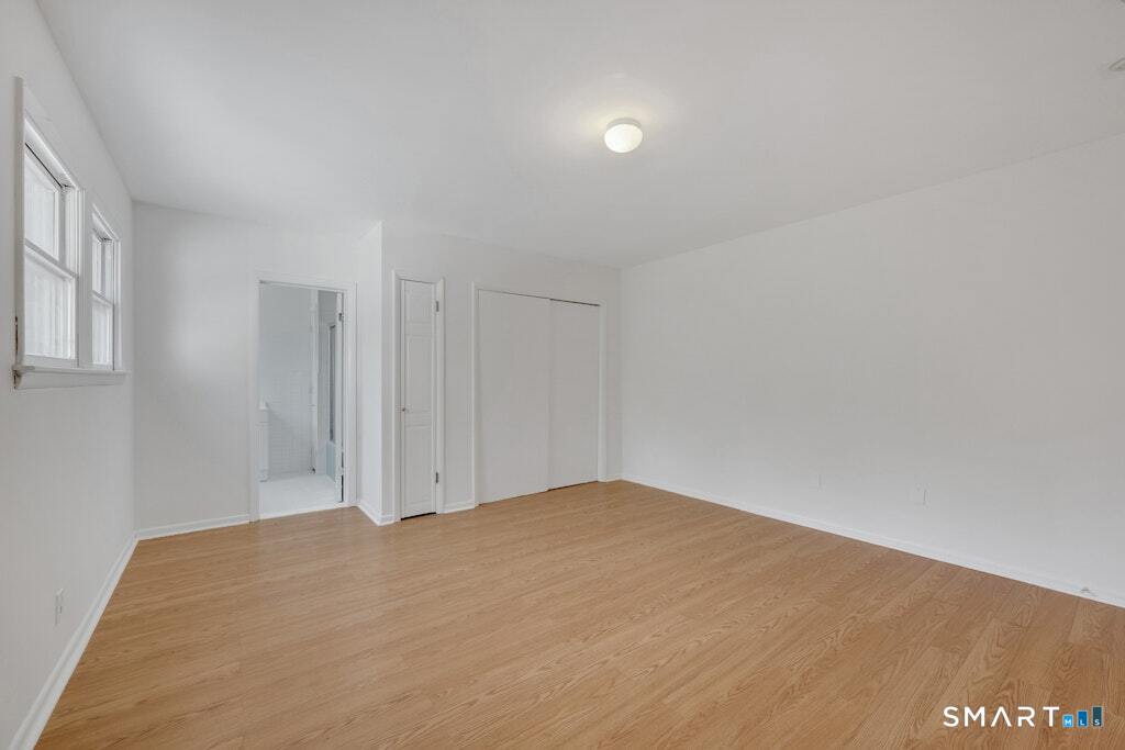 2743 Boston Post Road Property Photo 18