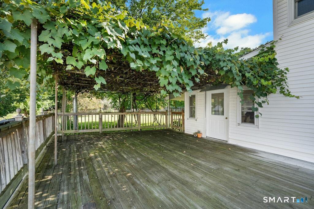 2743 Boston Post Road Property Photo 21