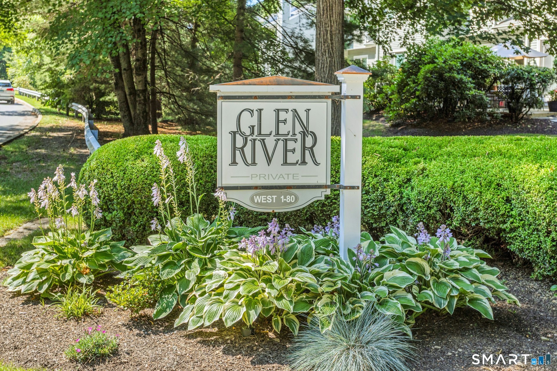 8 Glen 8 Ridge Property Photo 3