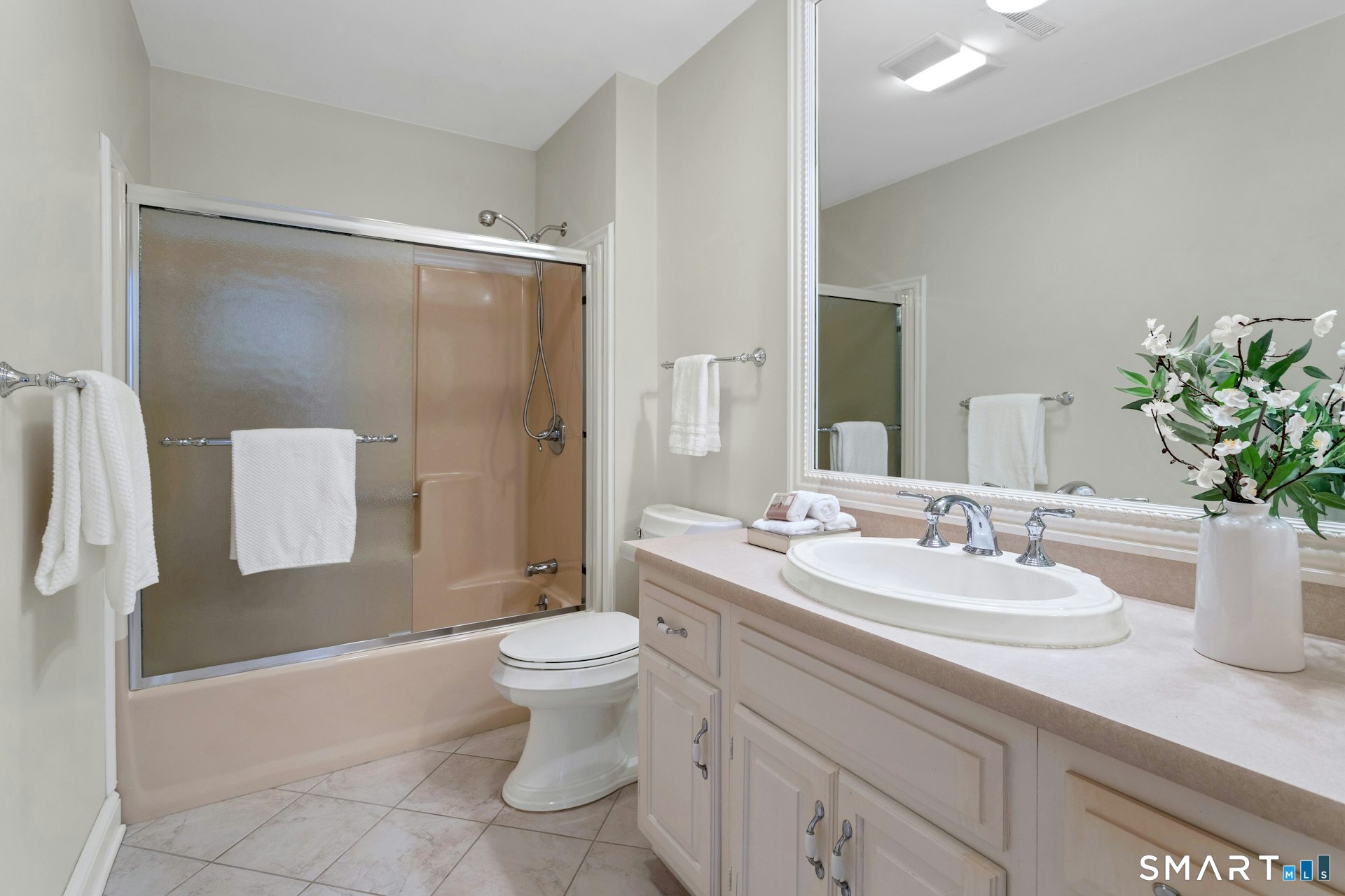 8 Glen 8 Ridge Property Photo 23