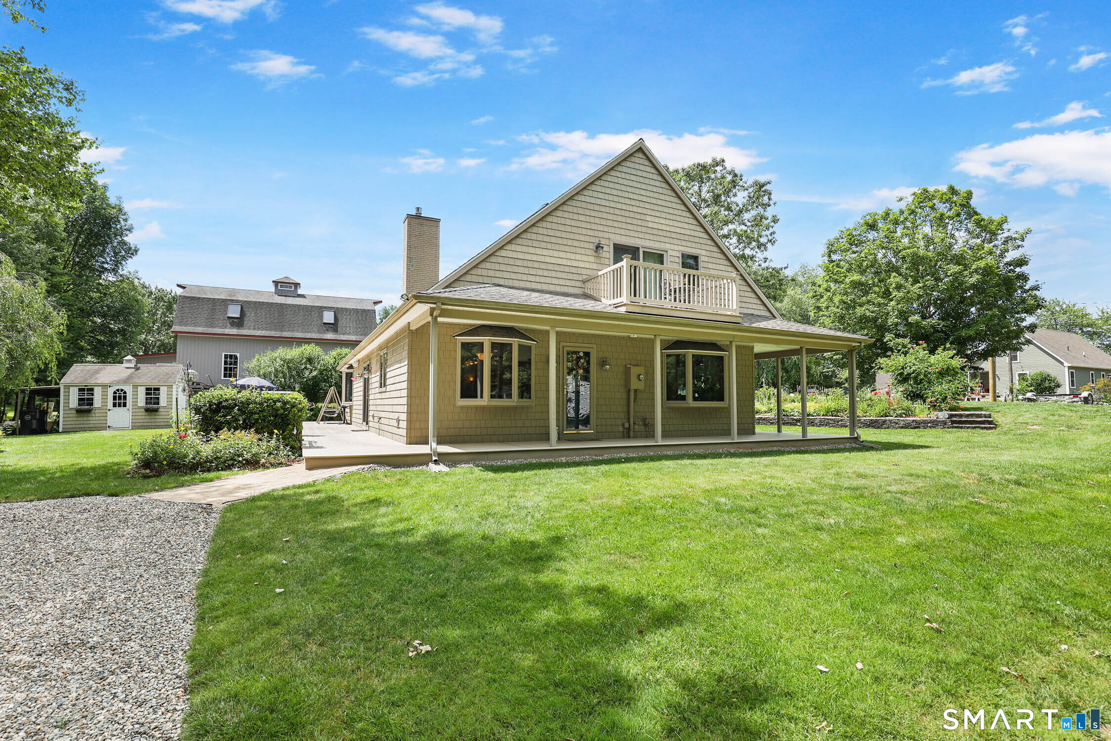 20 Loyola Road Property Photo 3