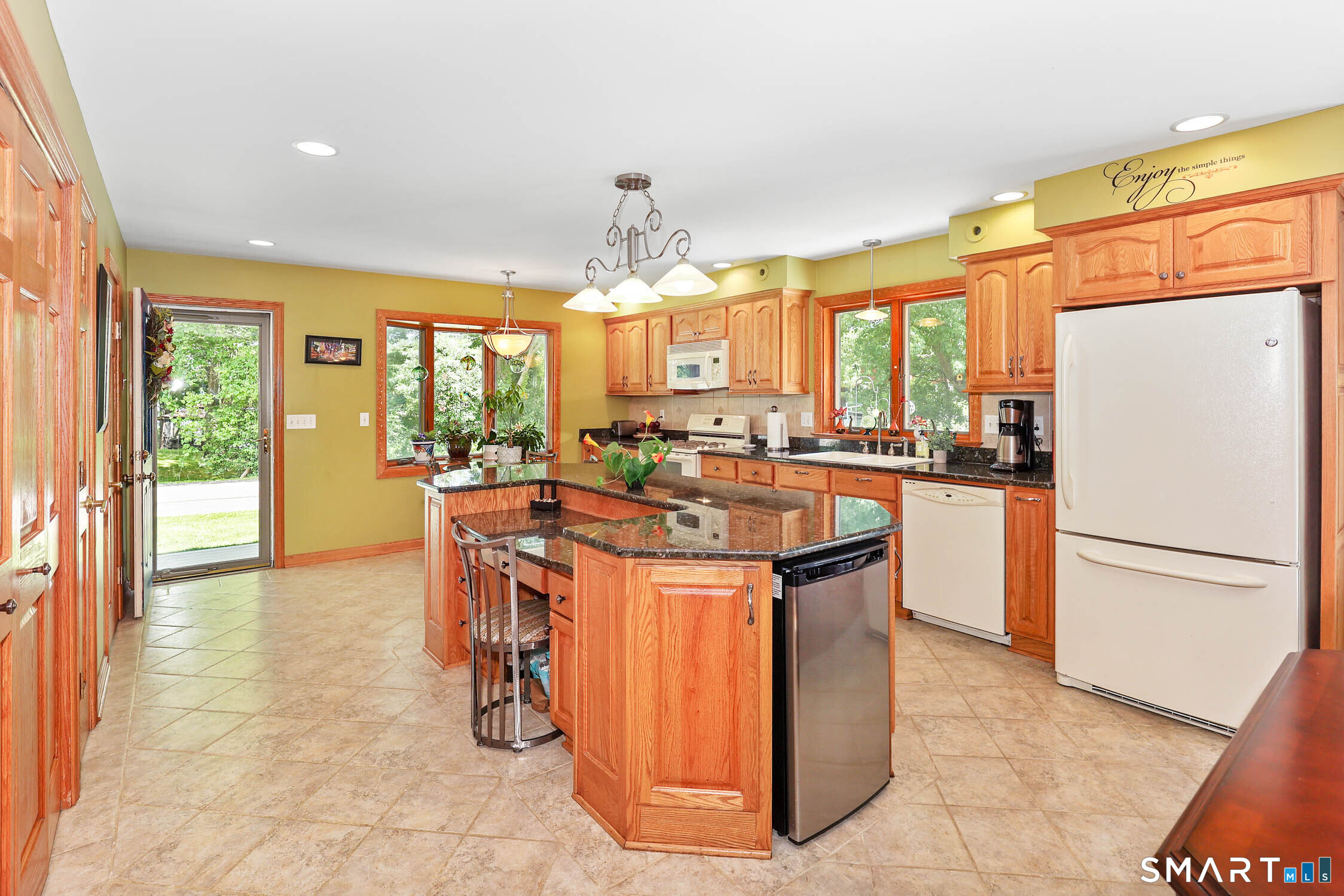 20 Loyola Road Property Photo 18