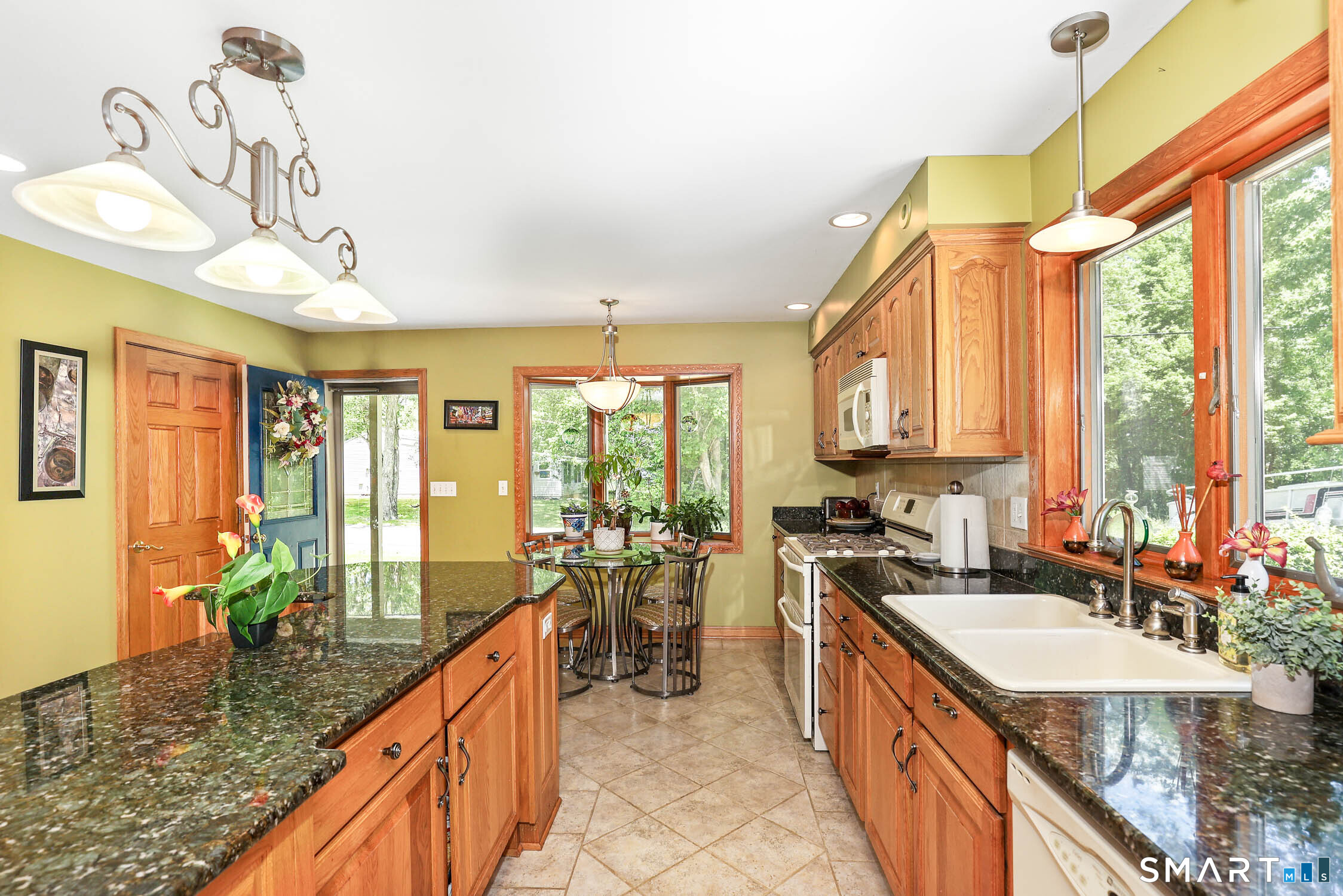 20 Loyola Road Property Photo 26