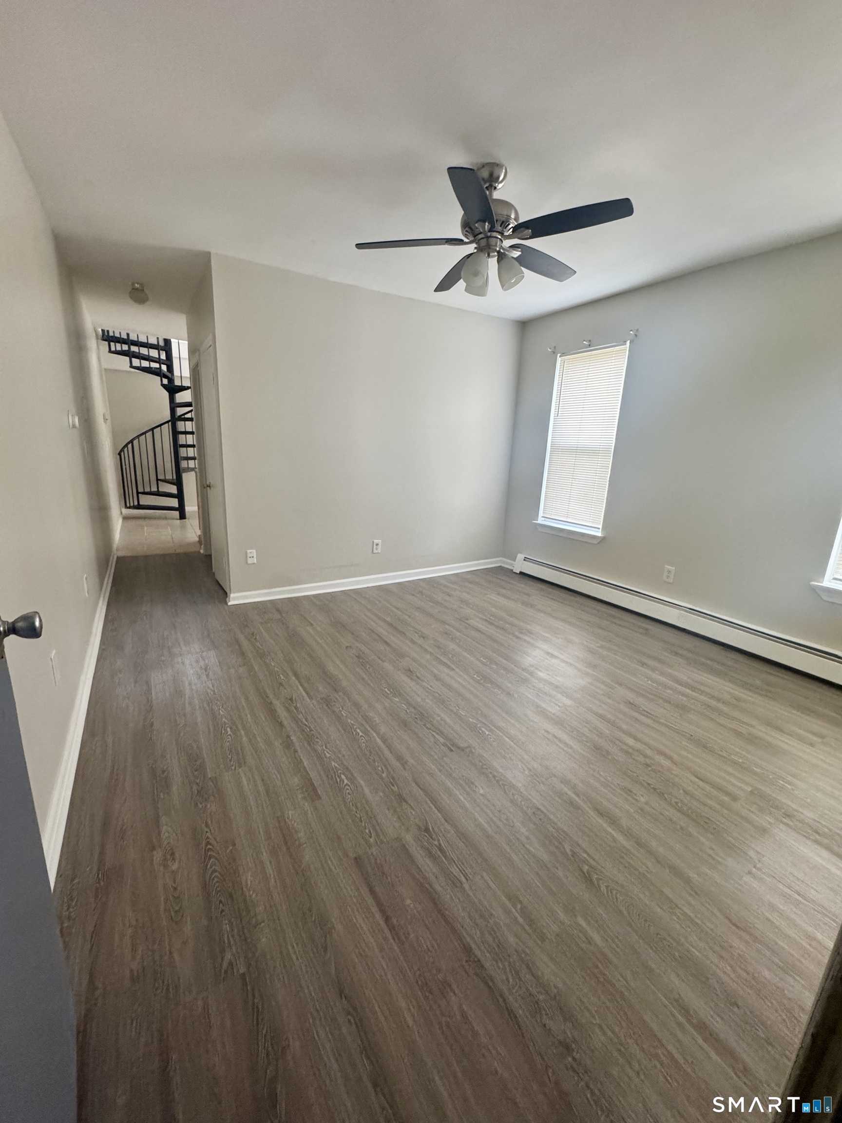 640 Elm 3r Street Property Photo 2