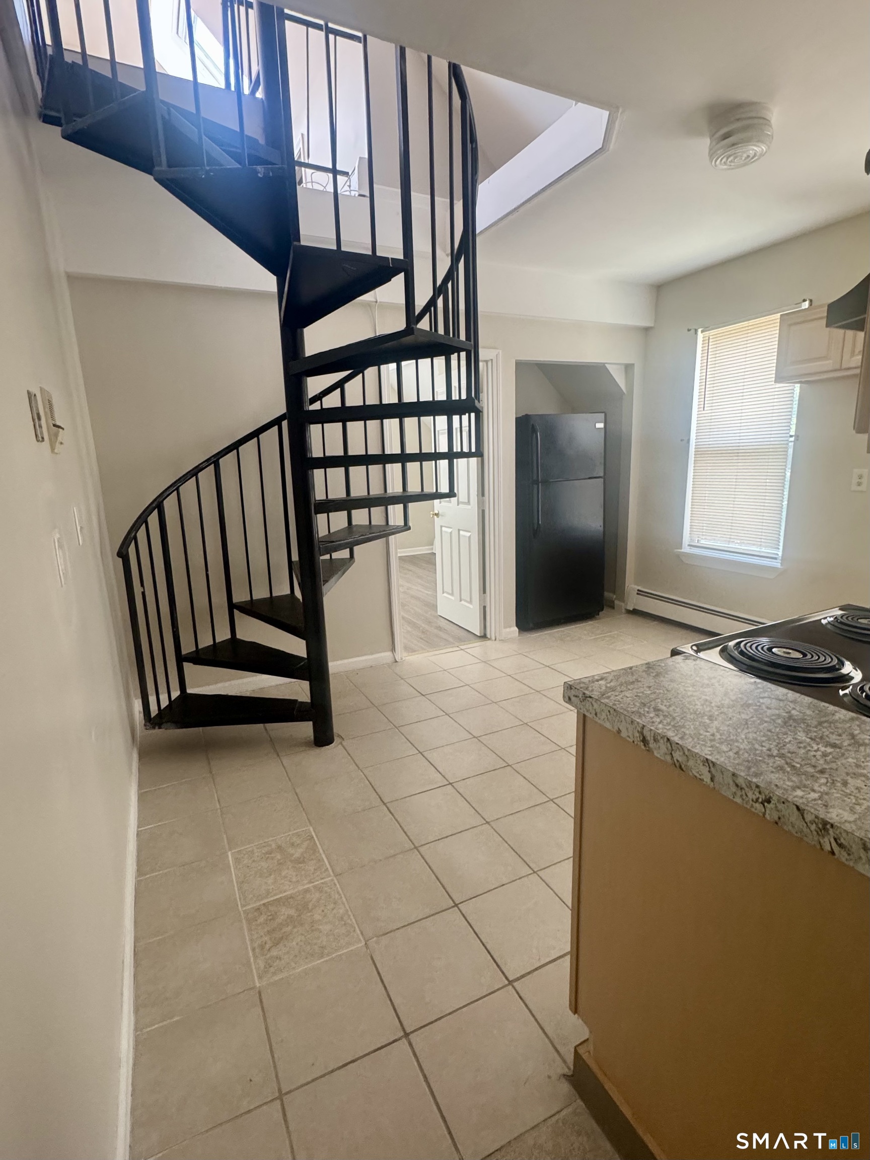 640 Elm 3r Street Property Photo 4