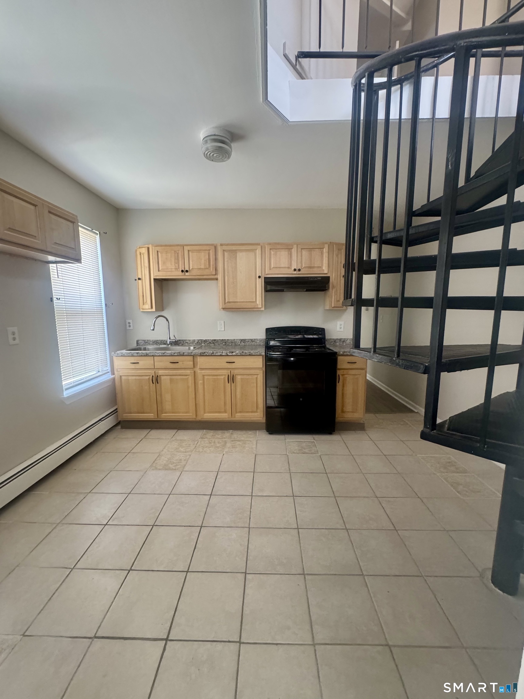640 Elm 3r Street Property Photo 5