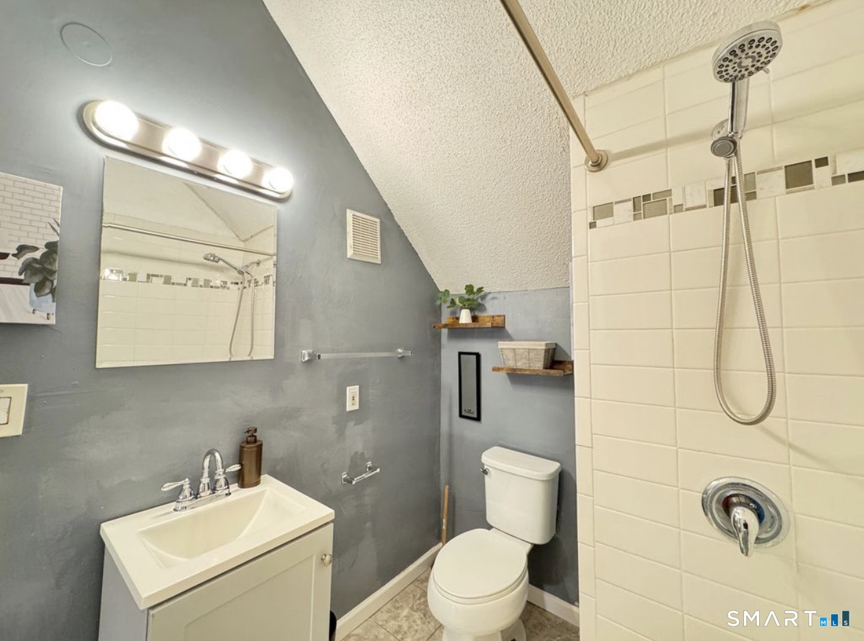 21 Pond Lily 3 Avenue Property Photo 6