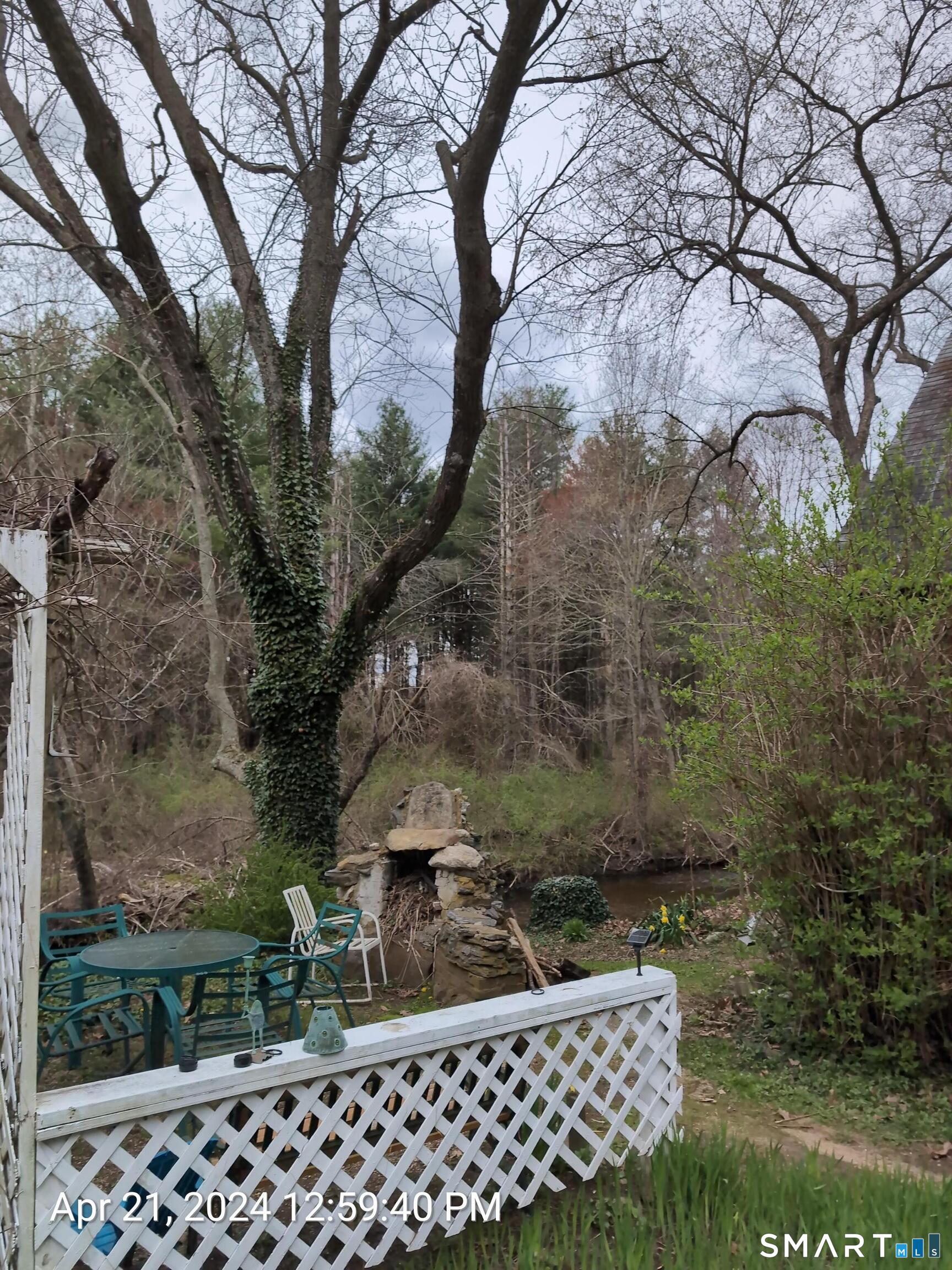 642 Old Hartford Road Property Photo 11