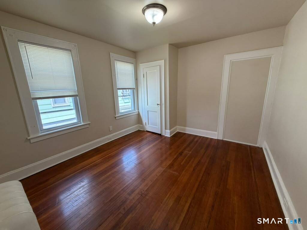 223 Wayne 2nd Fl. Street Property Photo 3