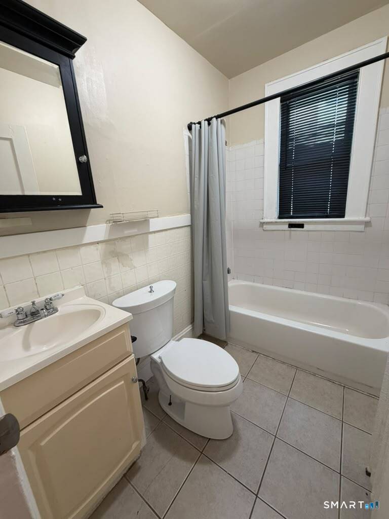 223 Wayne 2nd Fl. Street Property Photo 6