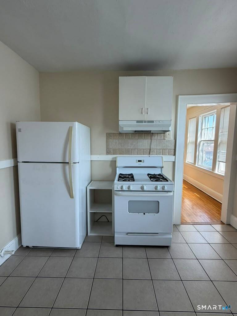 223 Wayne 2nd Fl. Street Property Photo 9
