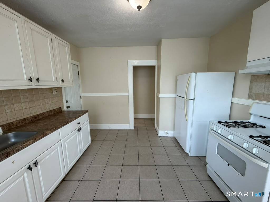 223 Wayne 2nd Fl. Street Property Photo 15