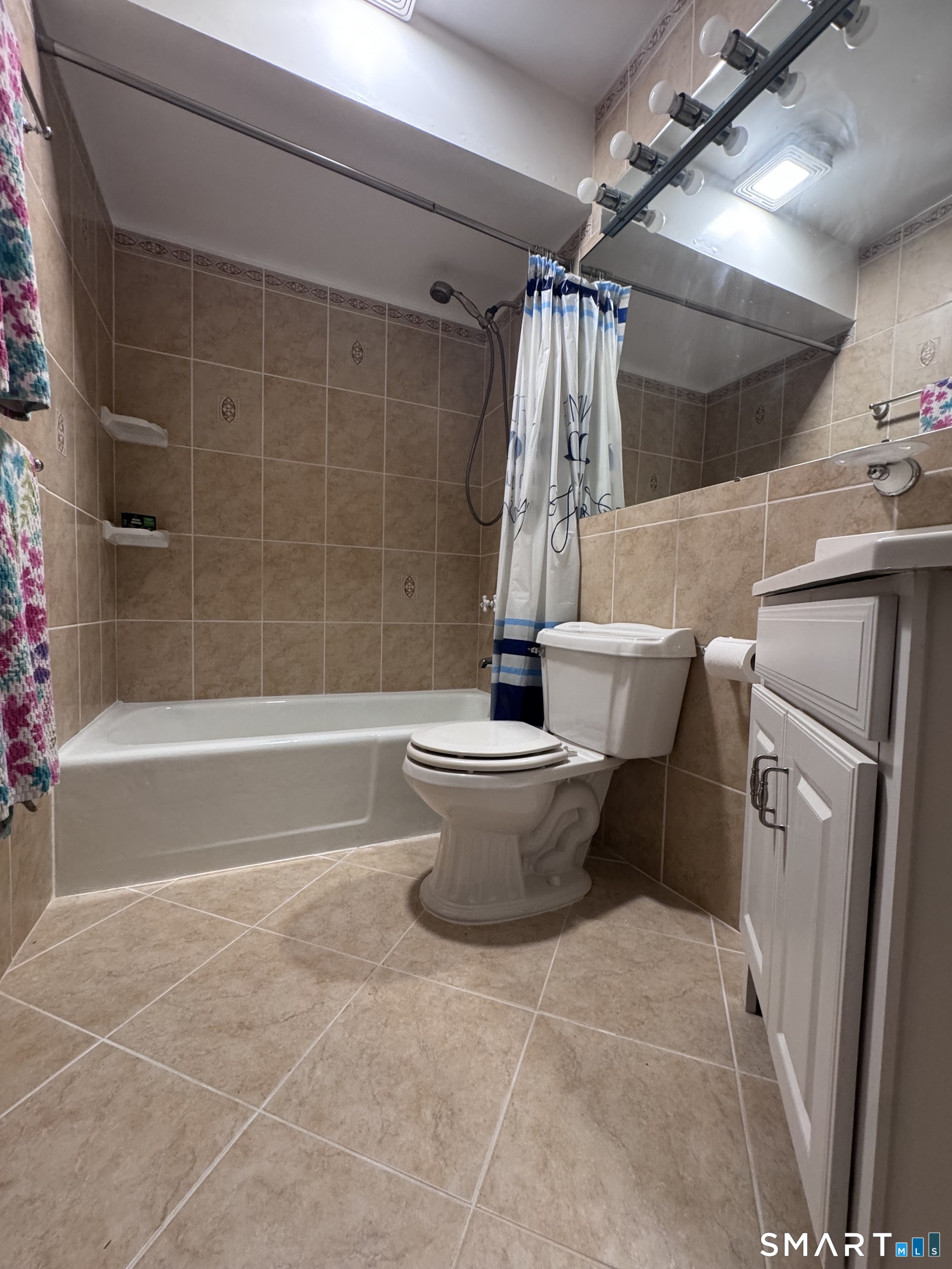135 Courtland 11 Avenue Property Photo 6