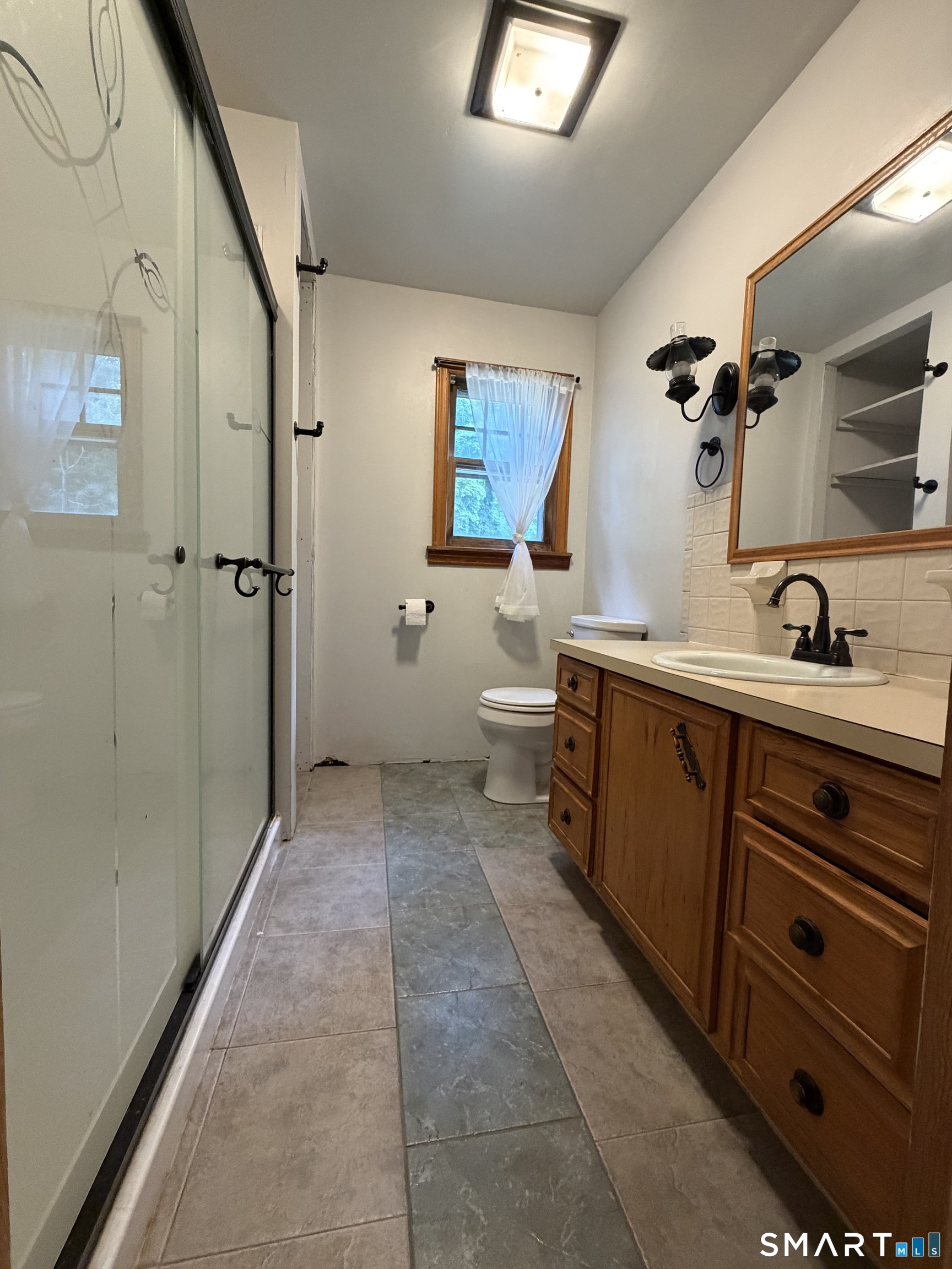 1318 Litchfield Turnpike Property Photo 25
