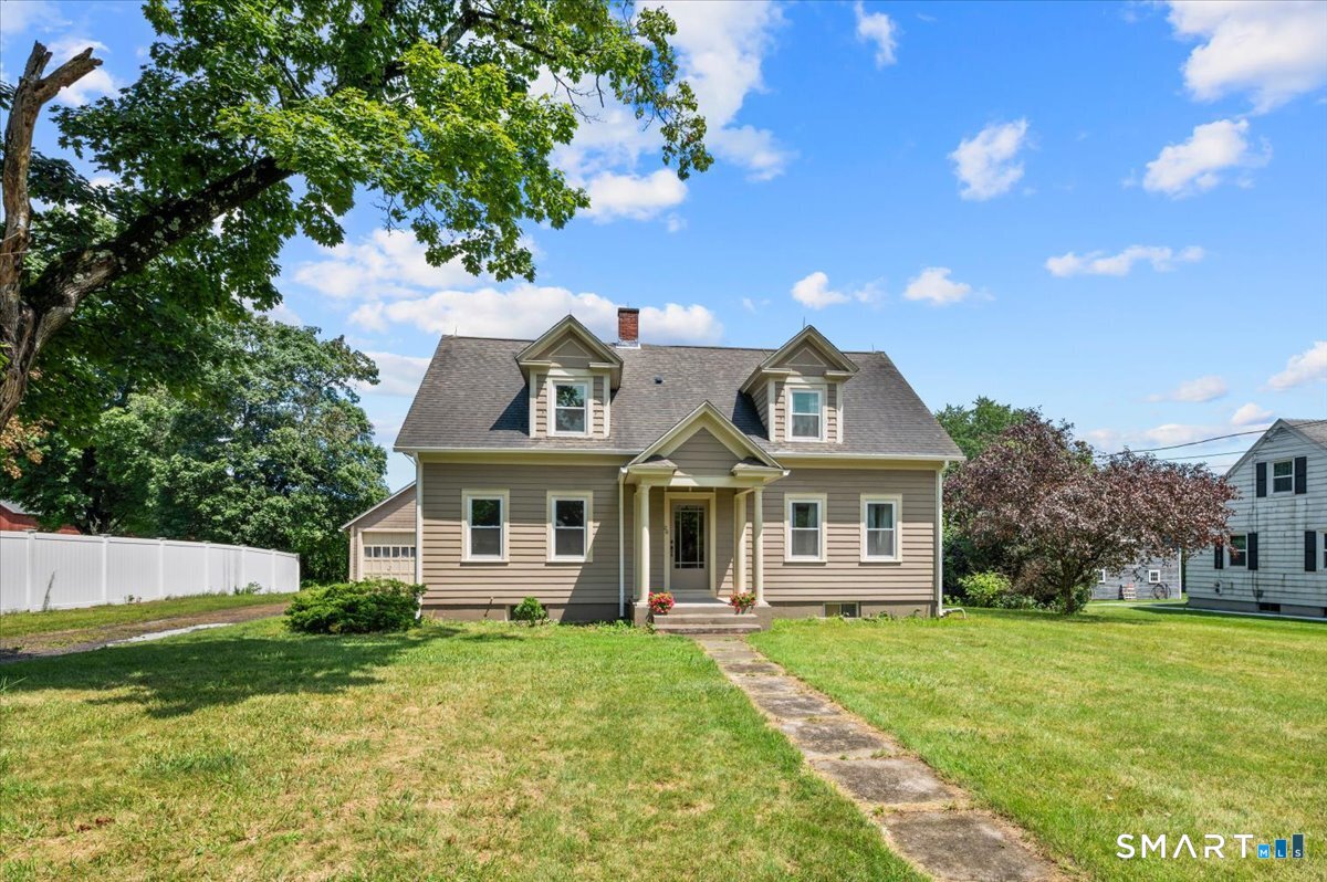 20 Shaker Road Property Photo 1