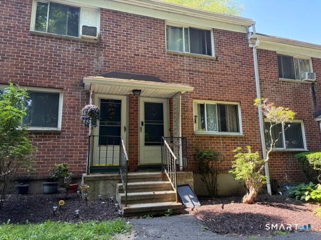 51-71 Park Om8 Avenue Property Photo 1