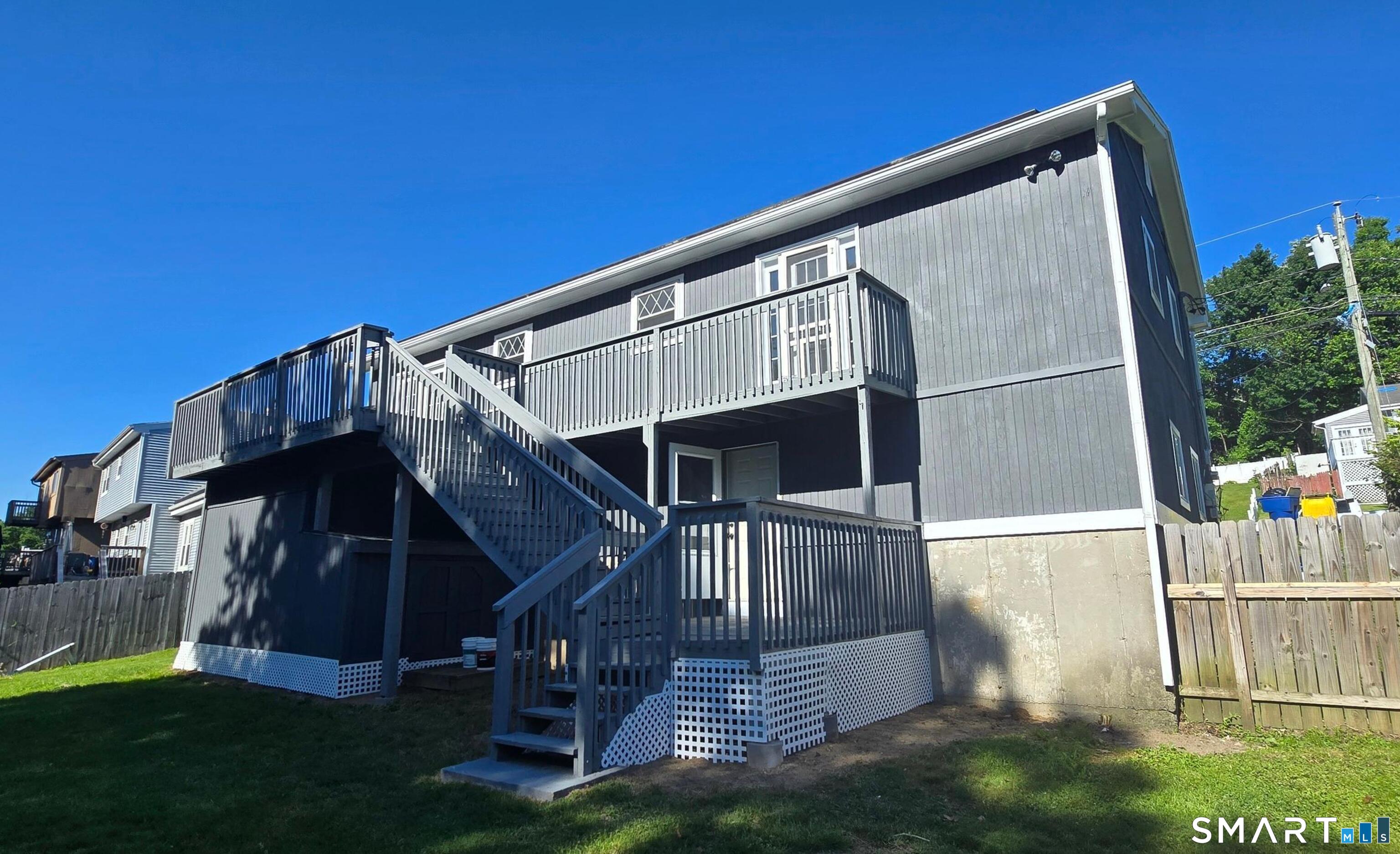 189 Fieldwood Road Property Photo 2