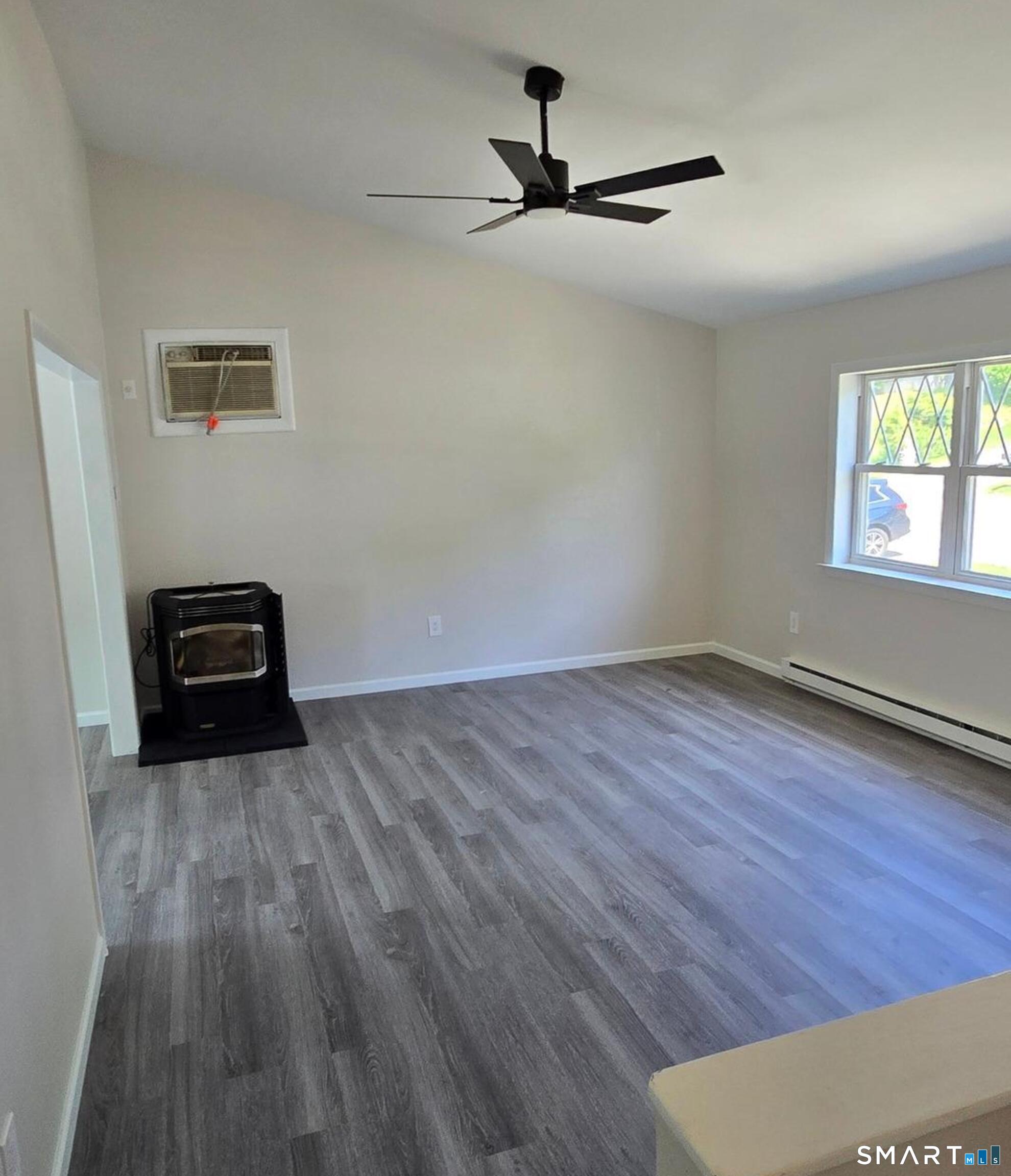 189 Fieldwood Road Property Photo 8