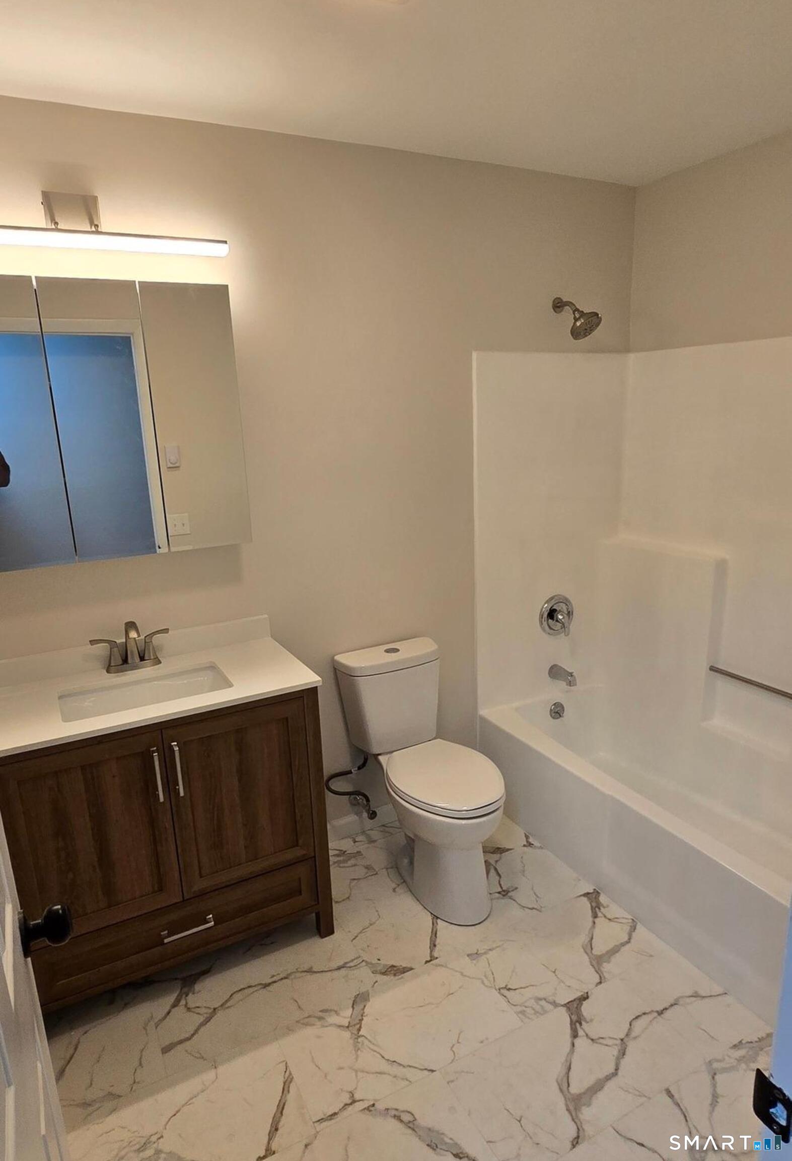 189 Fieldwood Road Property Photo 9