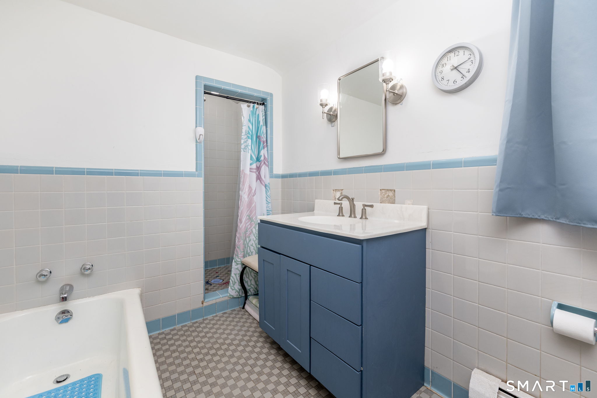 64 Broadway Street Property Photo 23