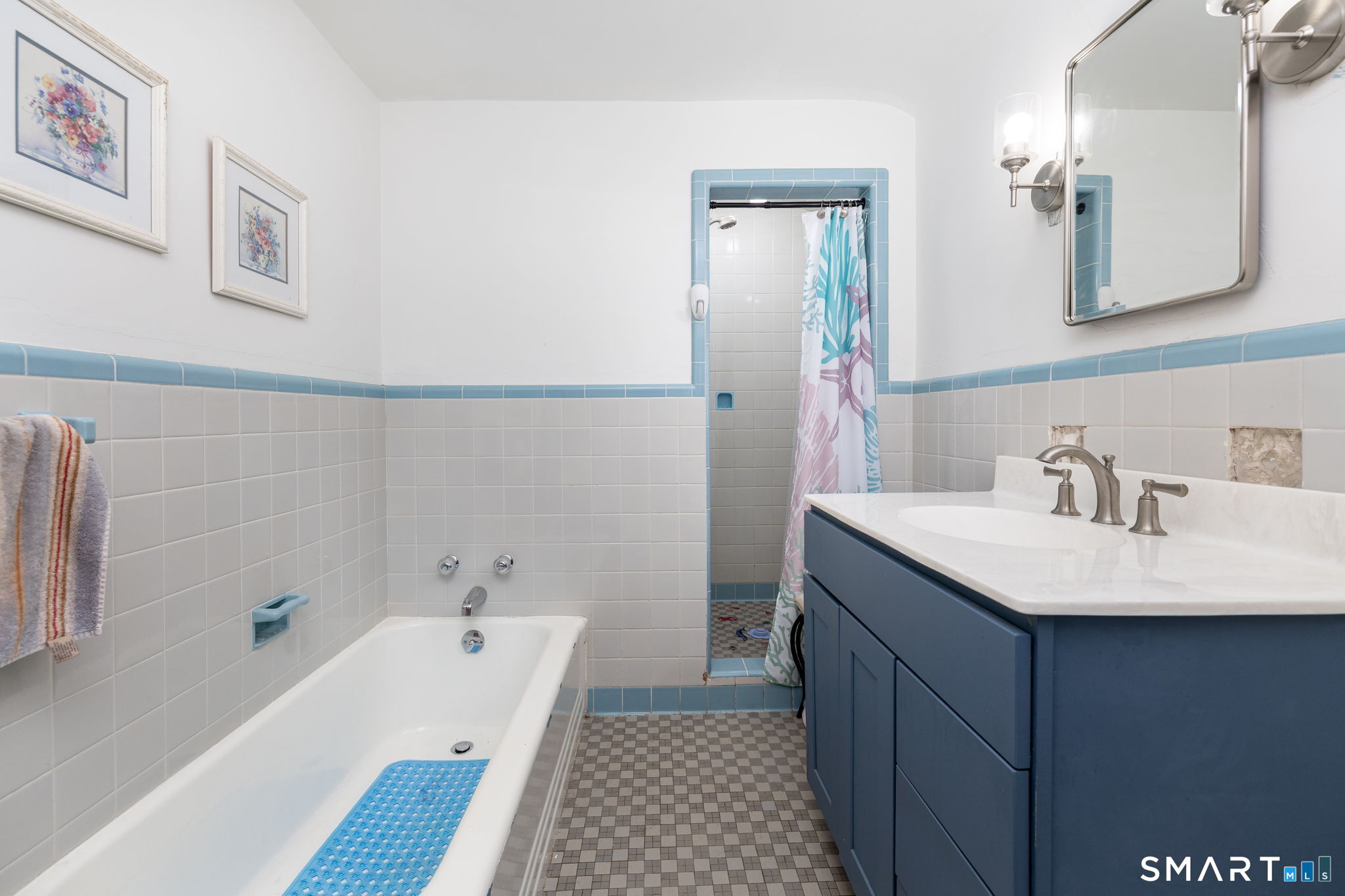 64 Broadway Street Property Photo 24