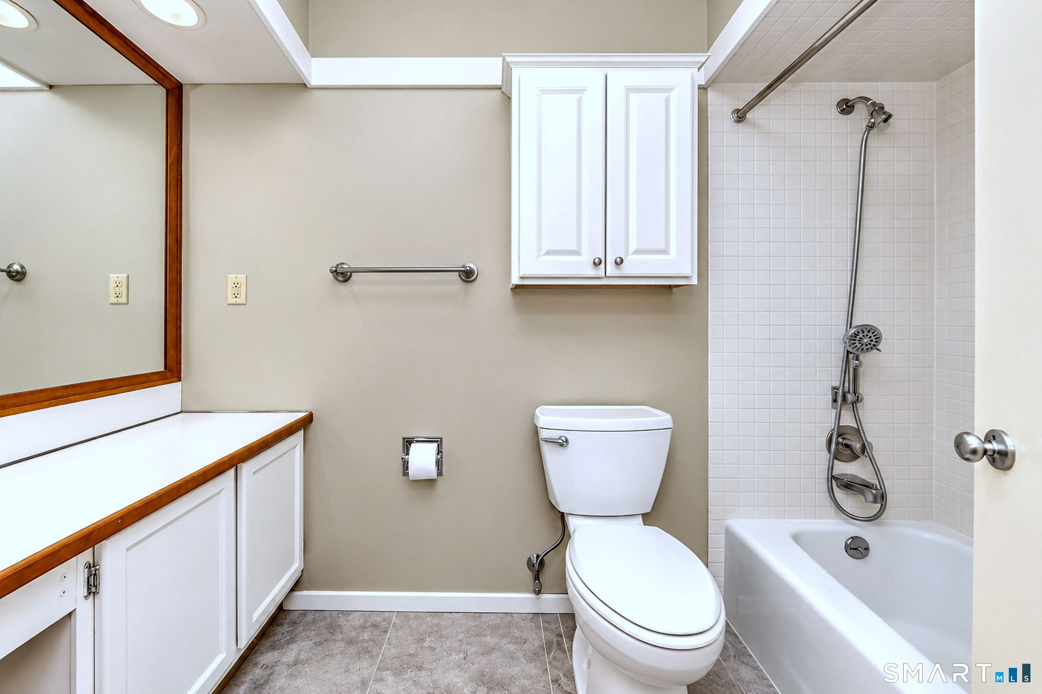 722 Heritage A Village Property Photo 31
