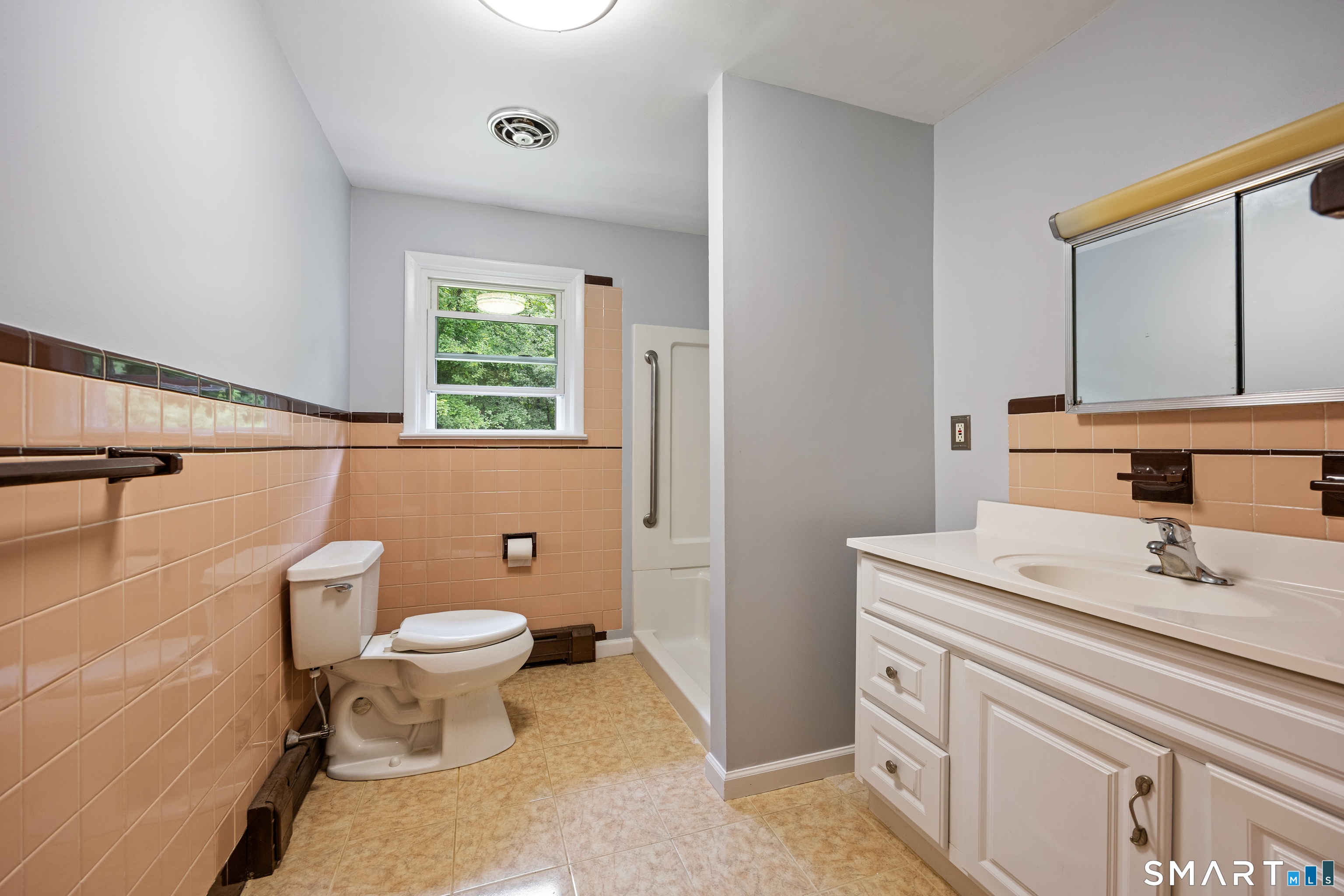 165 Birchwood Street Property Photo 9