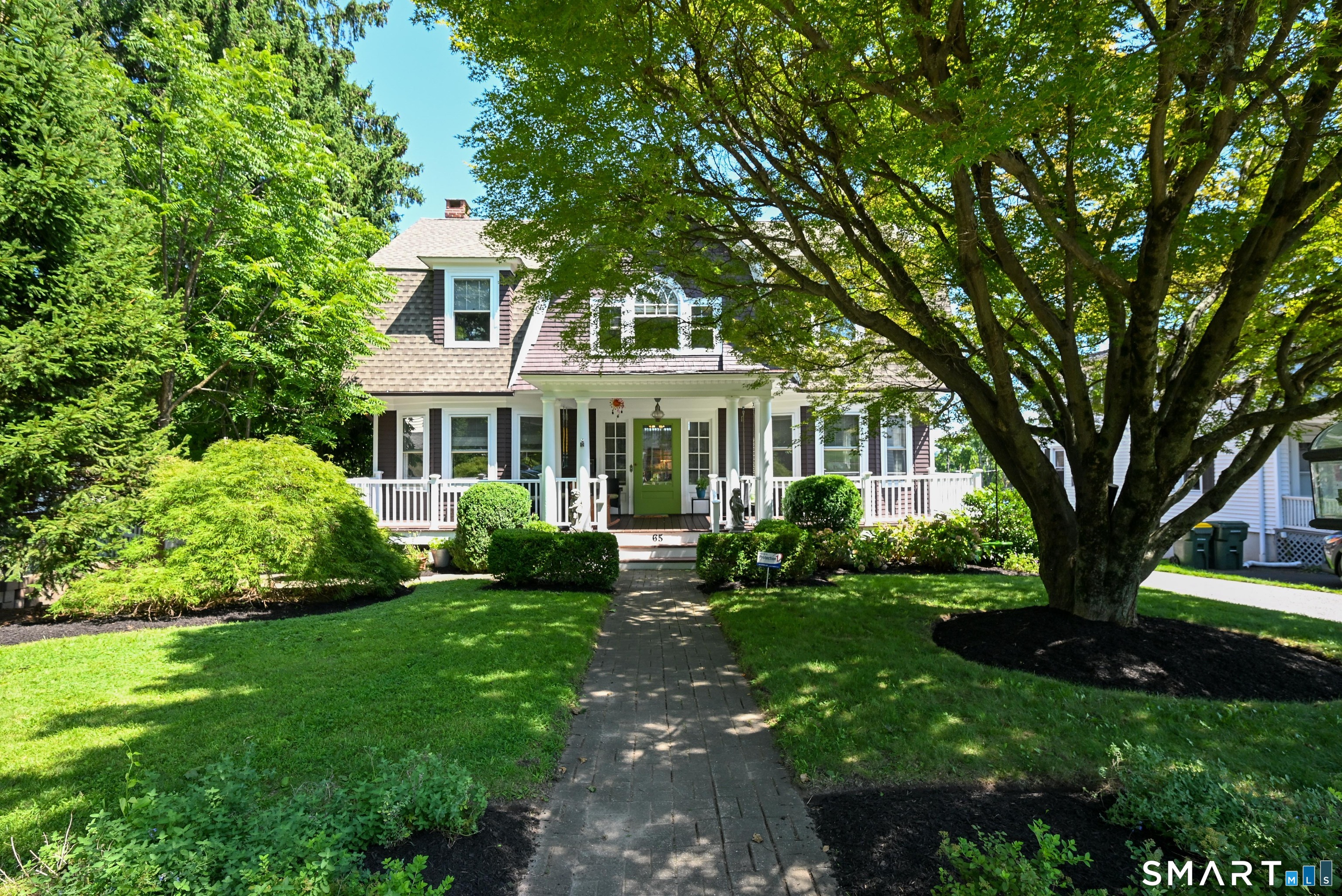 65 Deer Hill Avenue Property Photo 1