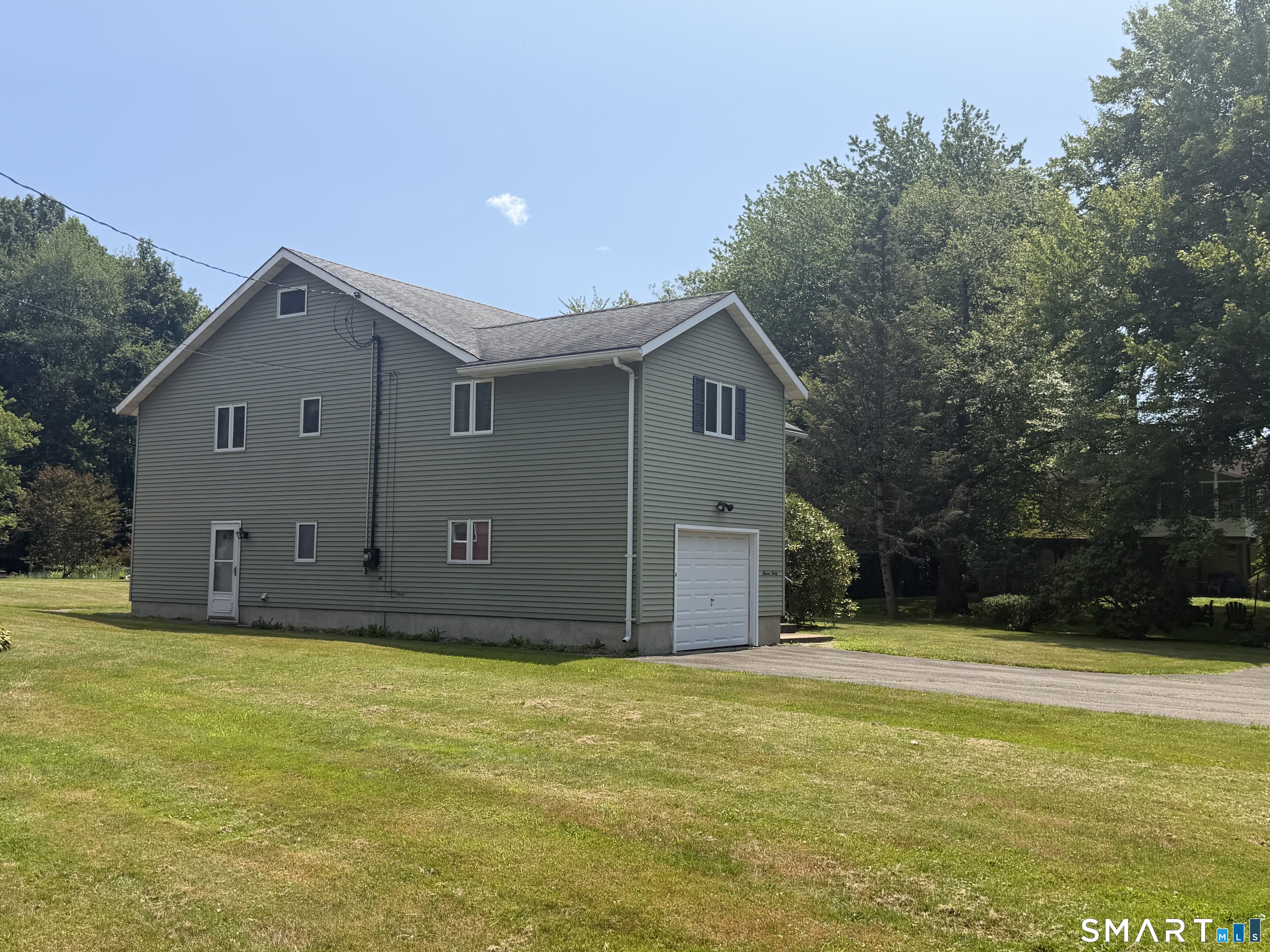 1130-r Blue Hills Avenue Property Photo 19