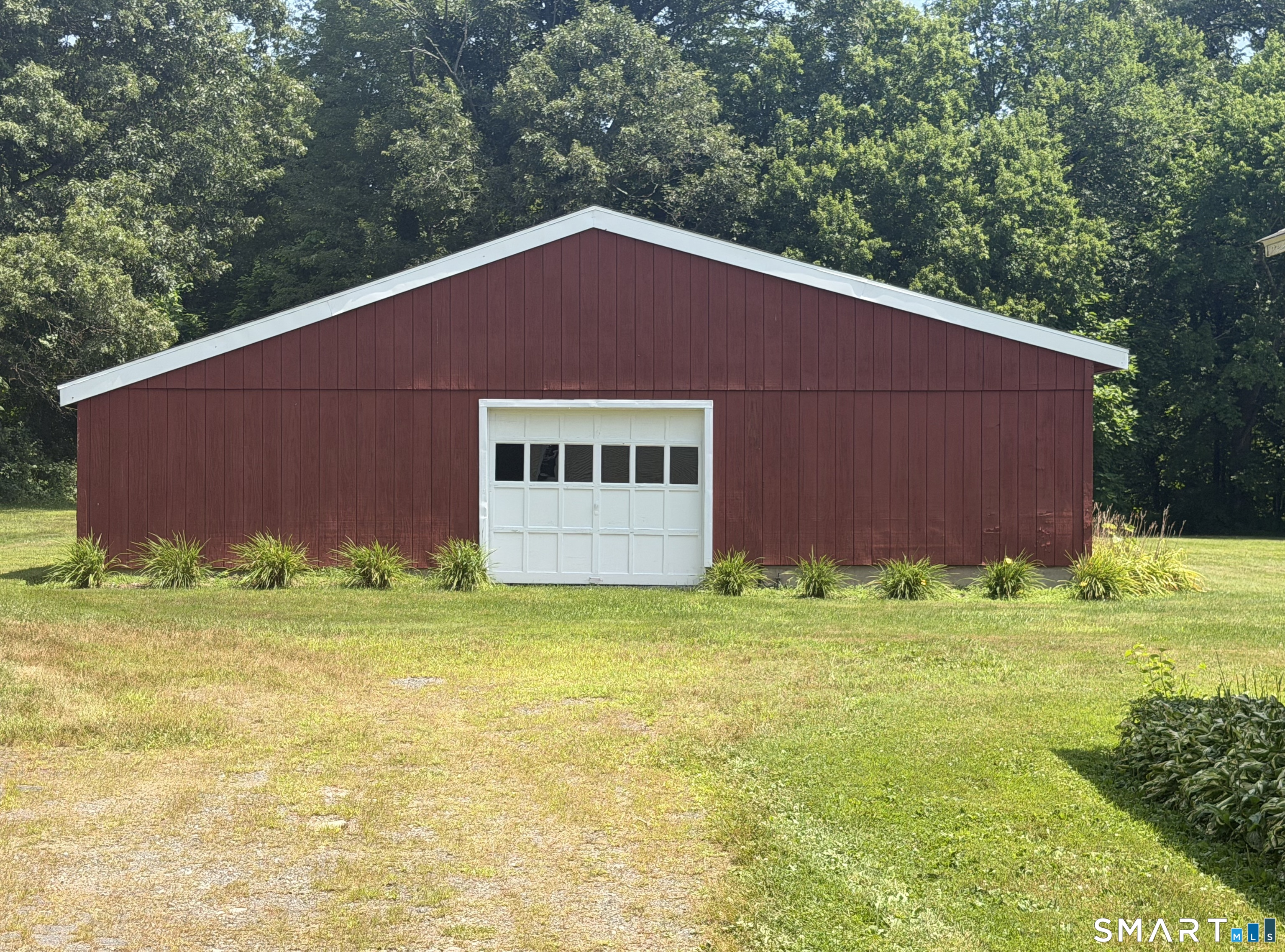 1130-r Blue Hills Avenue Property Photo 21