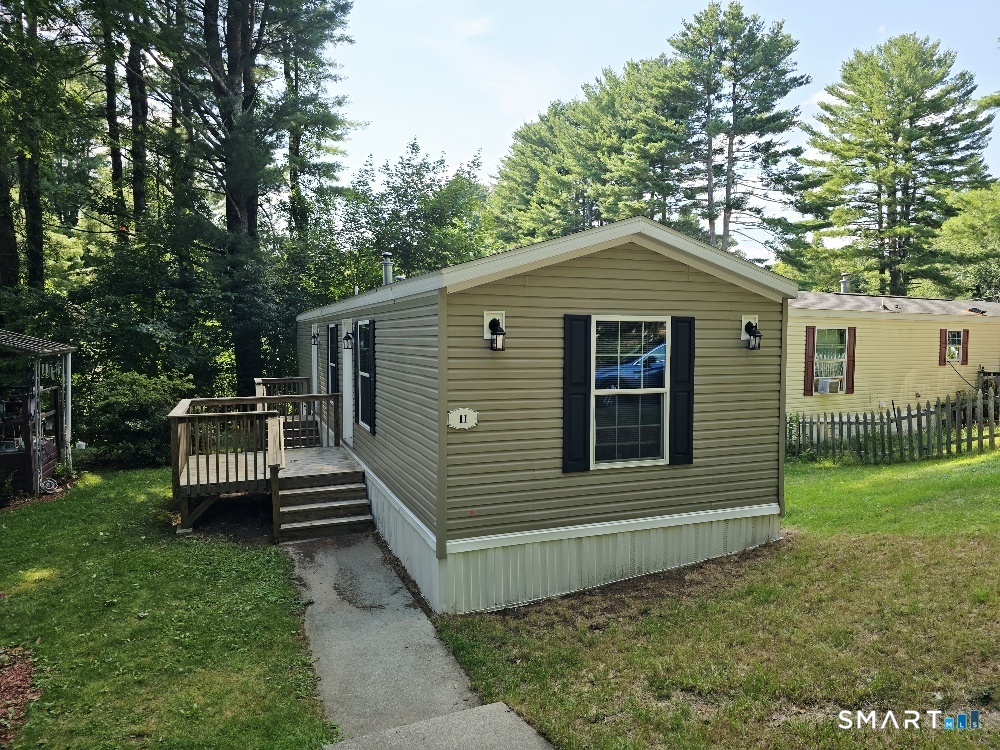 11 R And R Park Property Photo 2