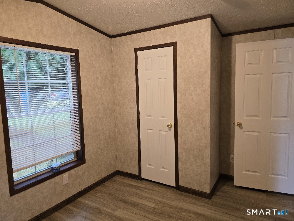 11 R And R Park Property Photo 12