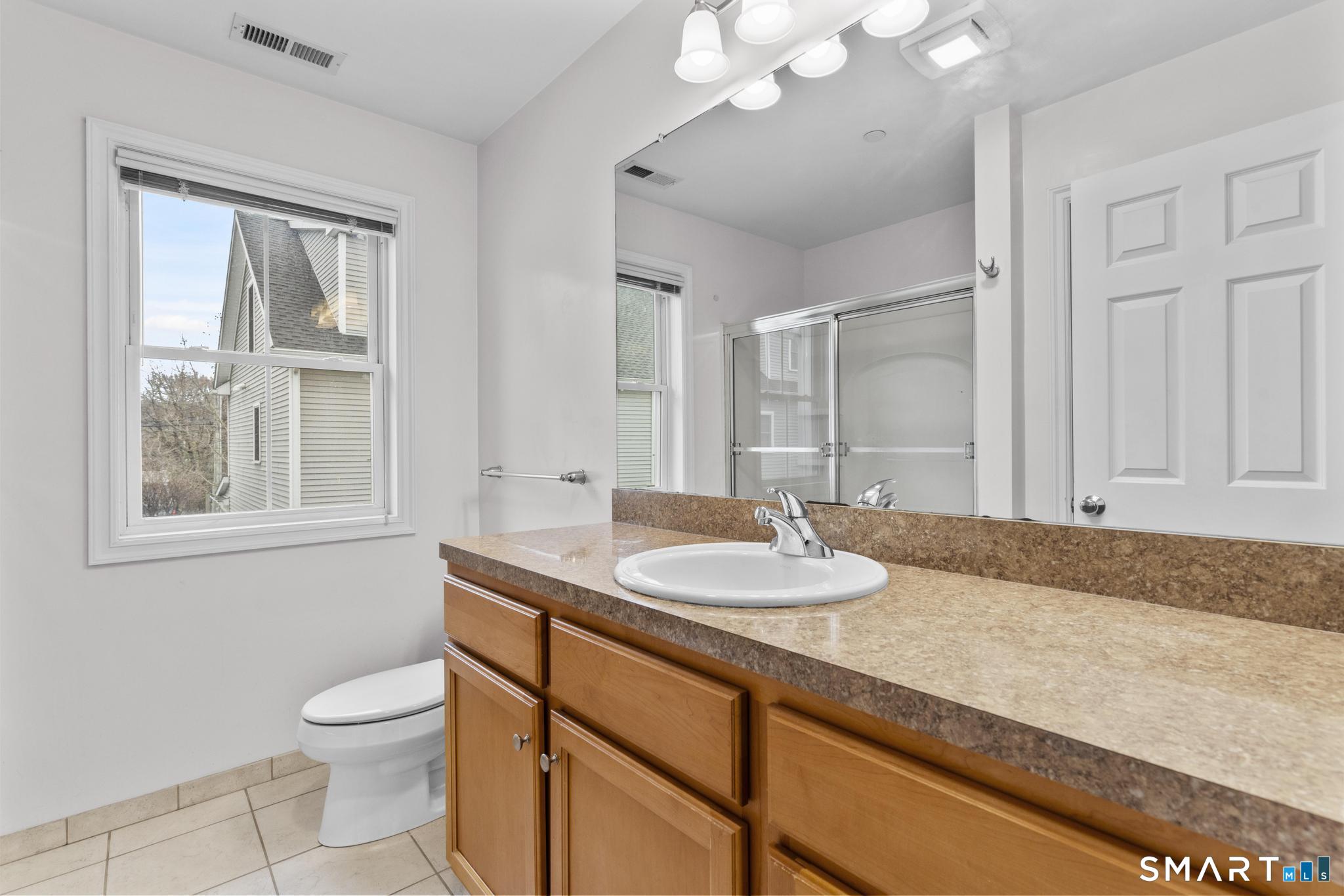 20 Main West C104 Street Property Photo 15