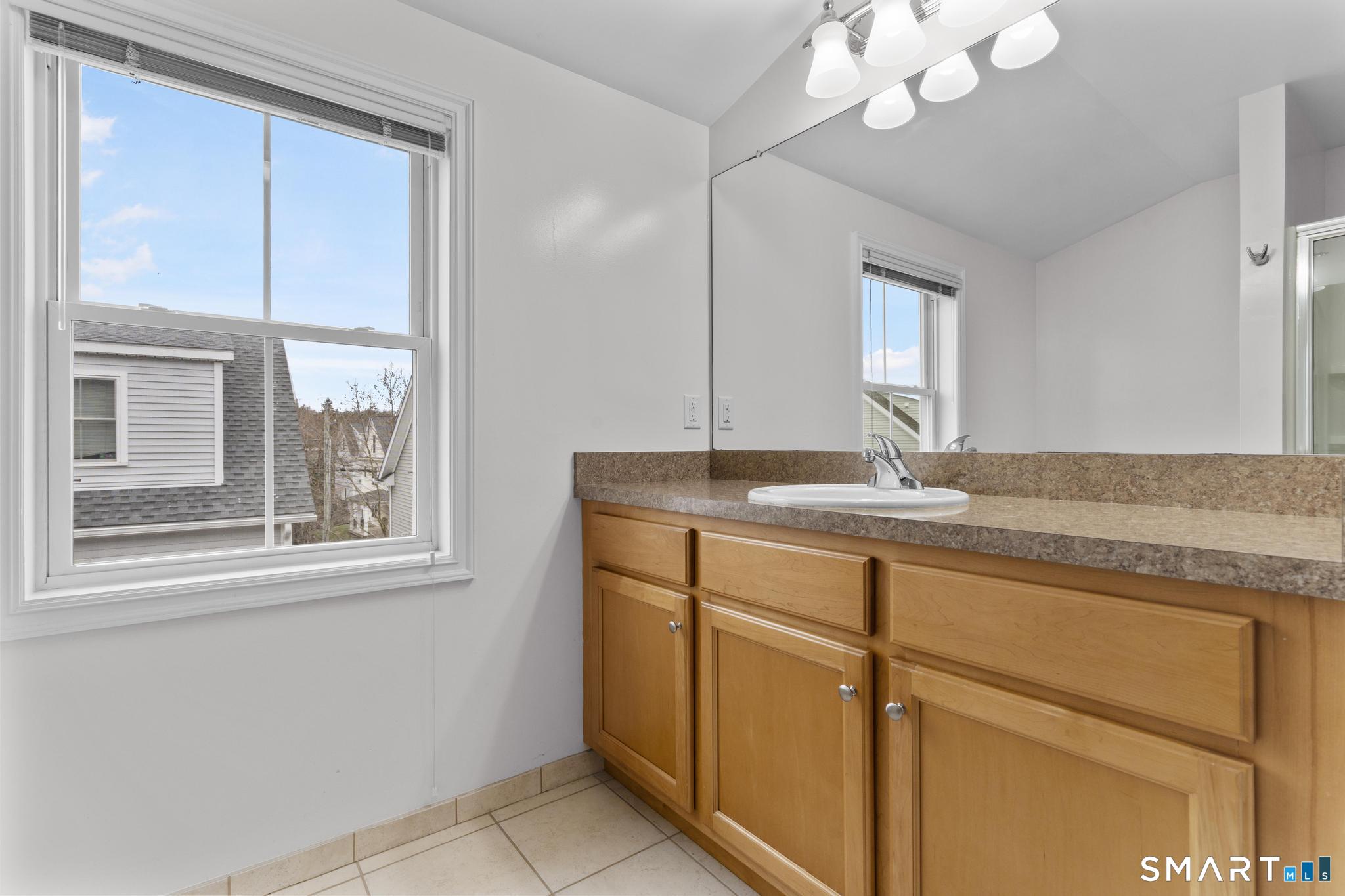 20 Main West C104 Street Property Photo 20