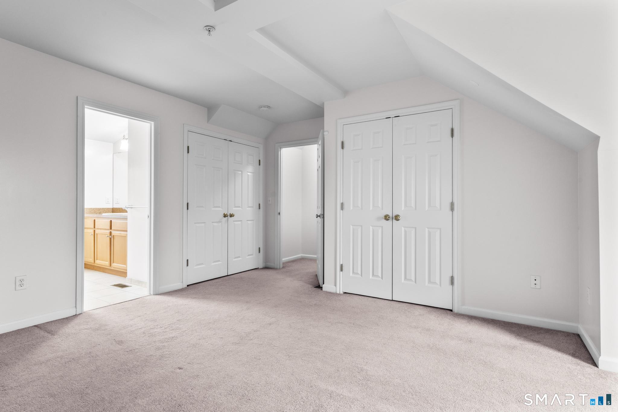 20 Main West C104 Street Property Photo 22