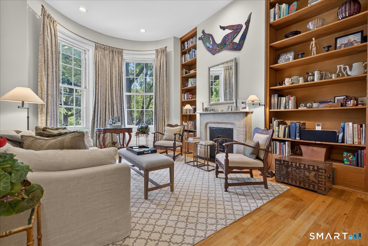 42 Academy 2 Street Property Photo 3