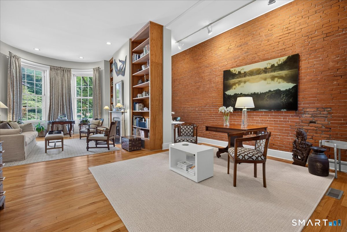 42 Academy 2 Street Property Photo 6