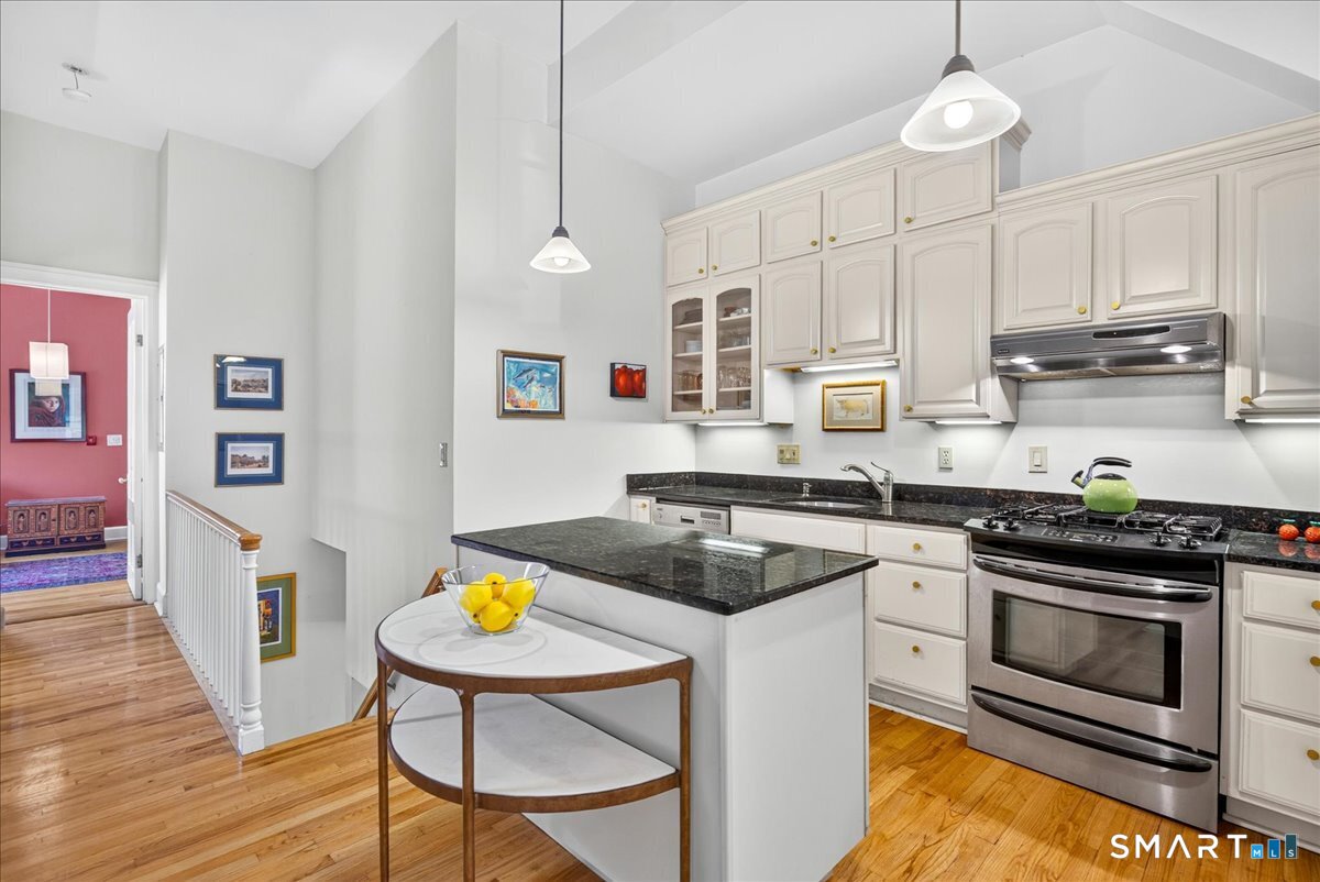 42 Academy 2 Street Property Photo 10